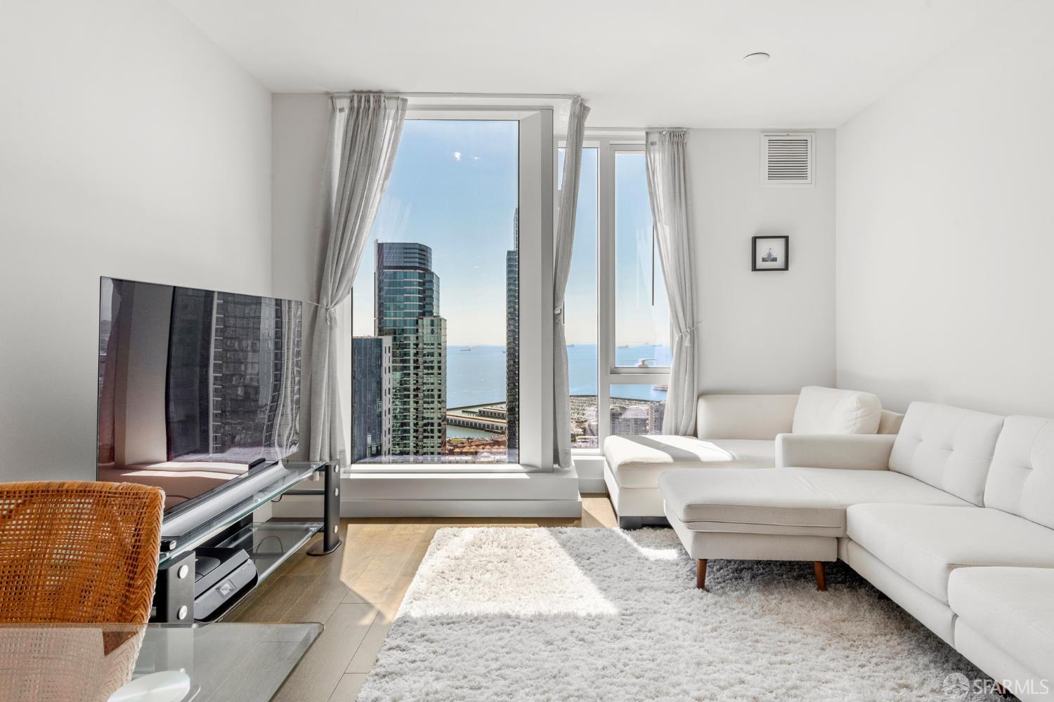 488 Folsom Street # 4406