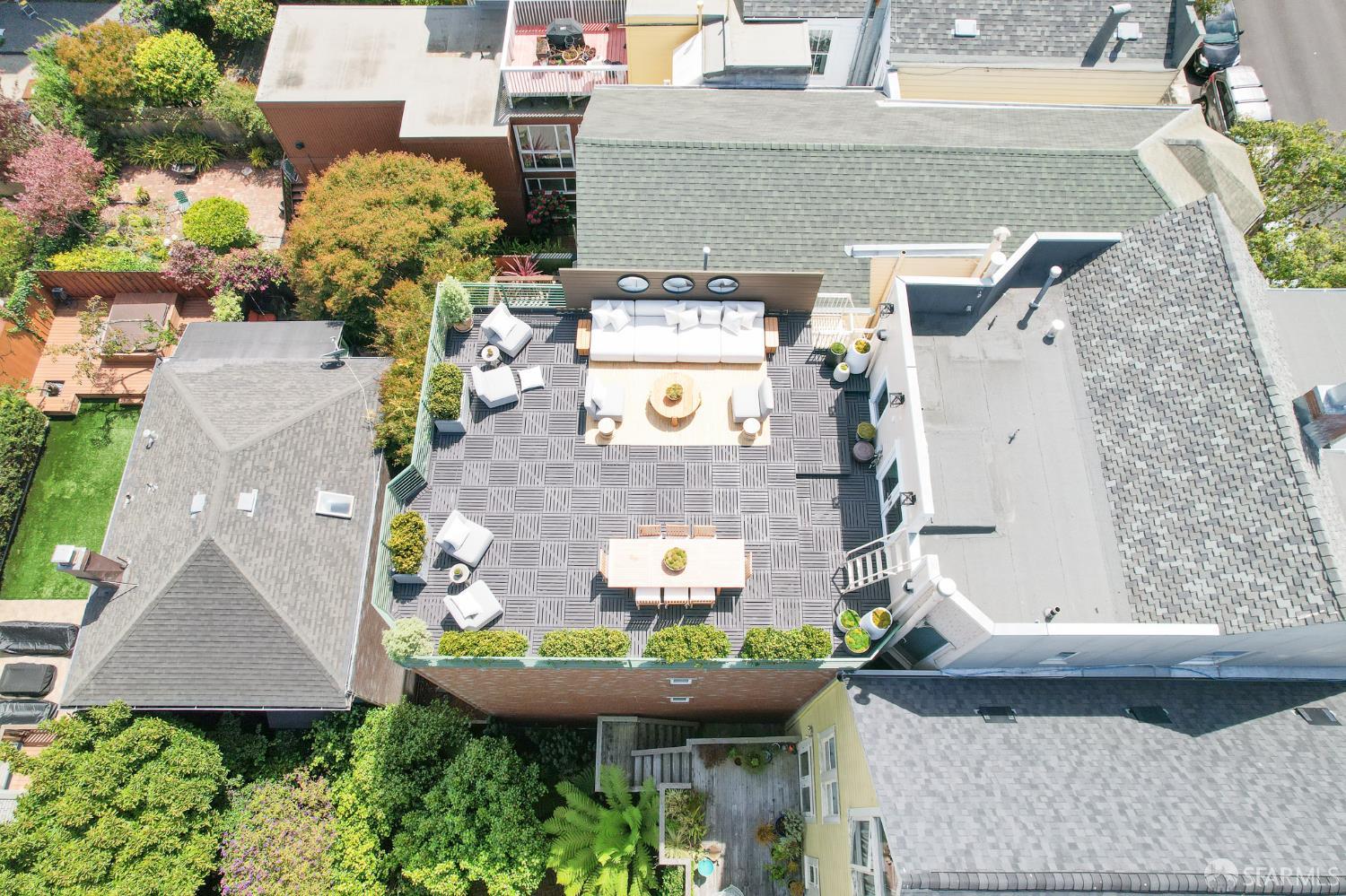 2946 Pierce Street