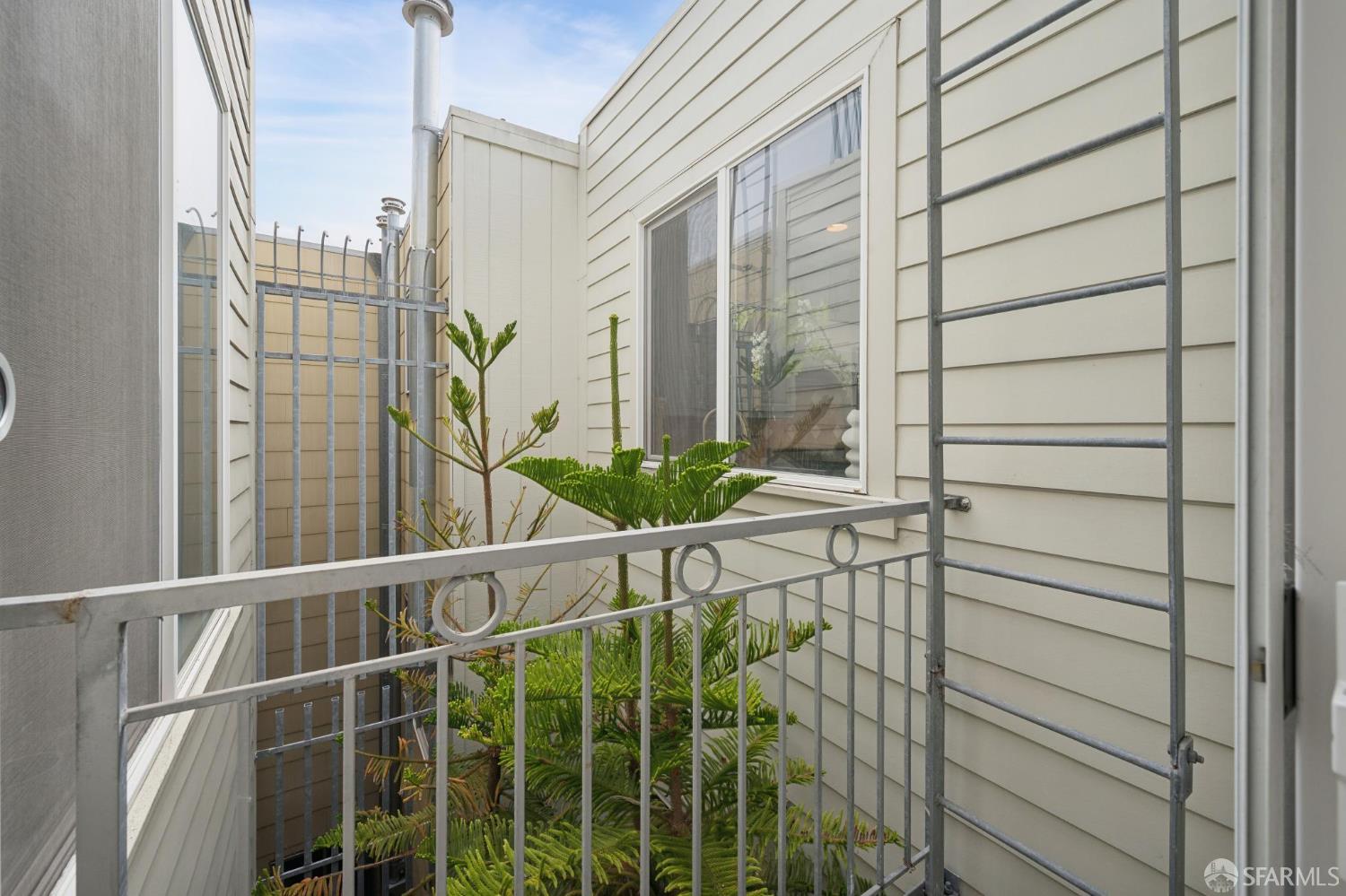 1716 9th Avenue