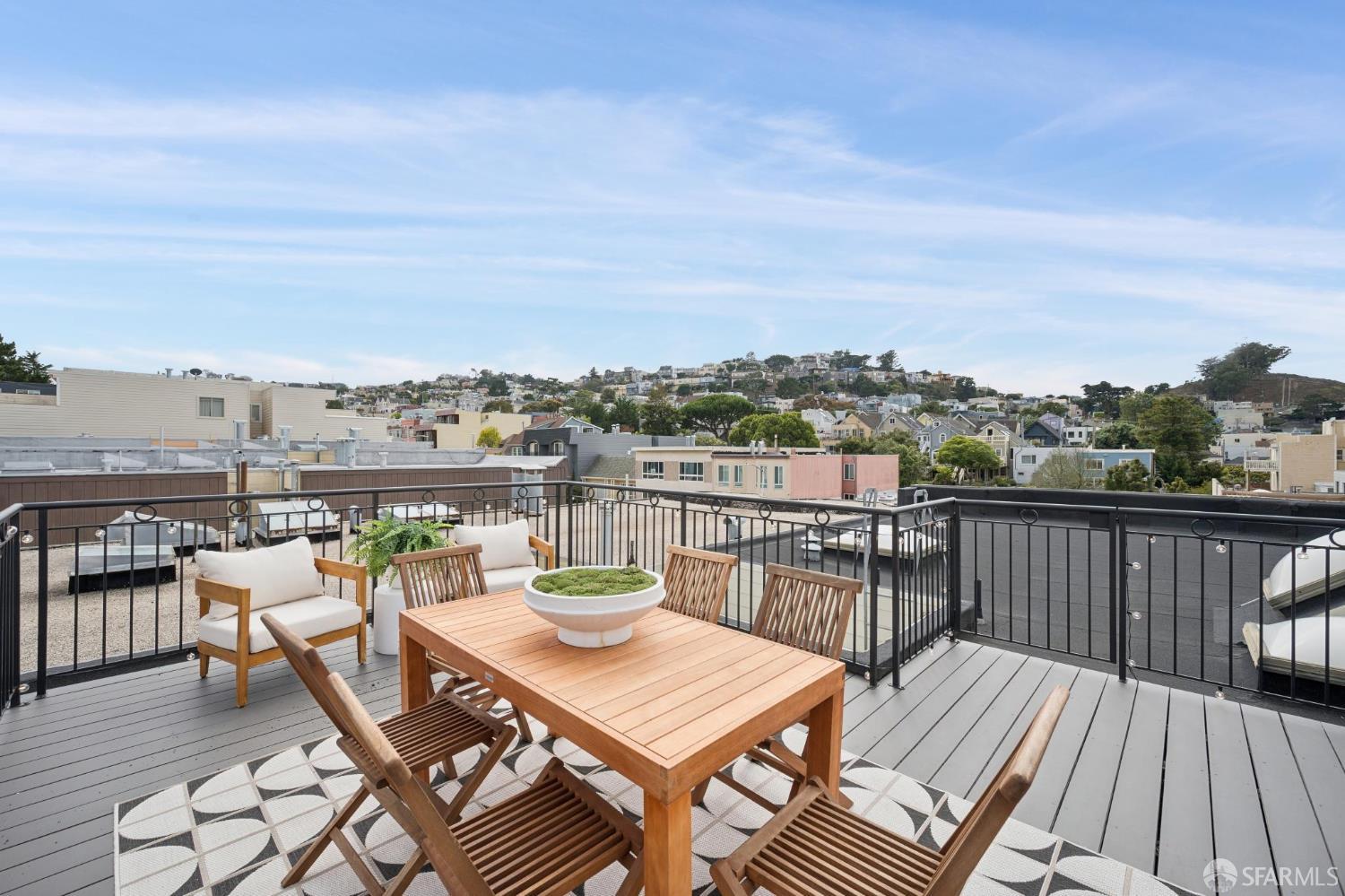1716 9th Avenue