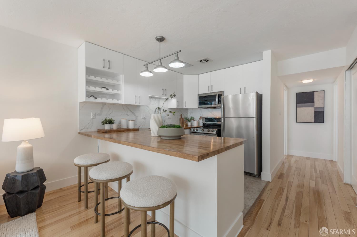 1425 Lakeside Drive # 209