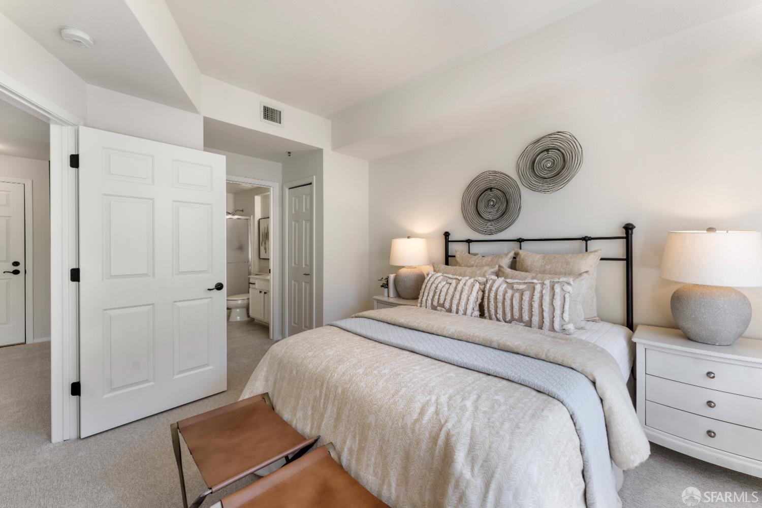 1860 Tice Creek Drive # 1452