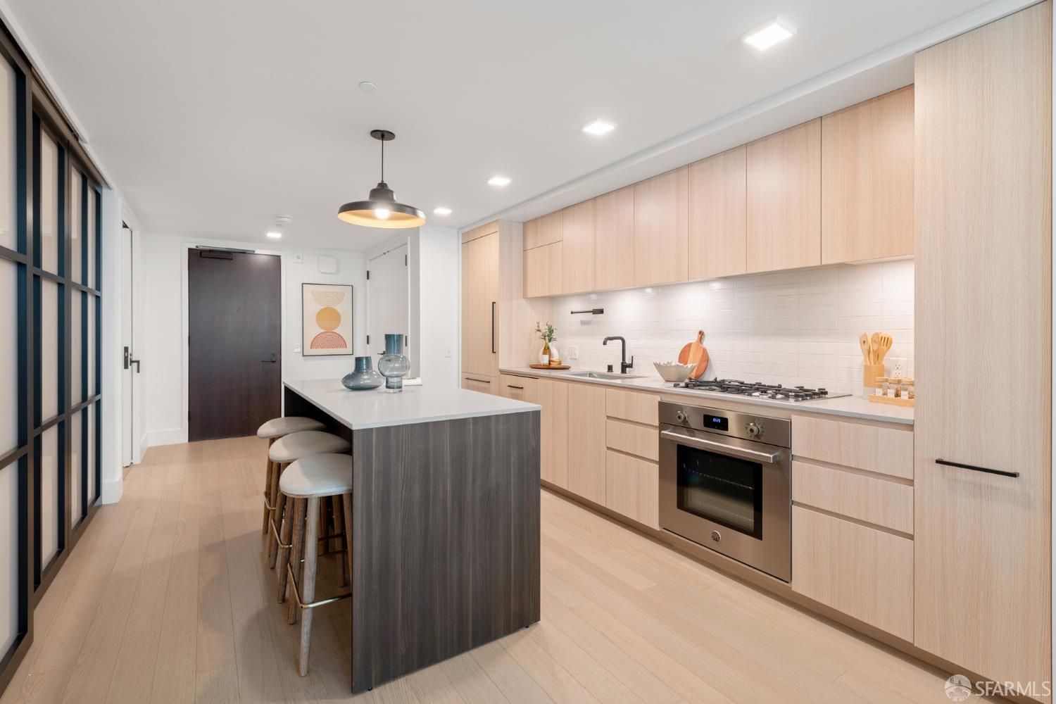 950 Tennessee Street # 211