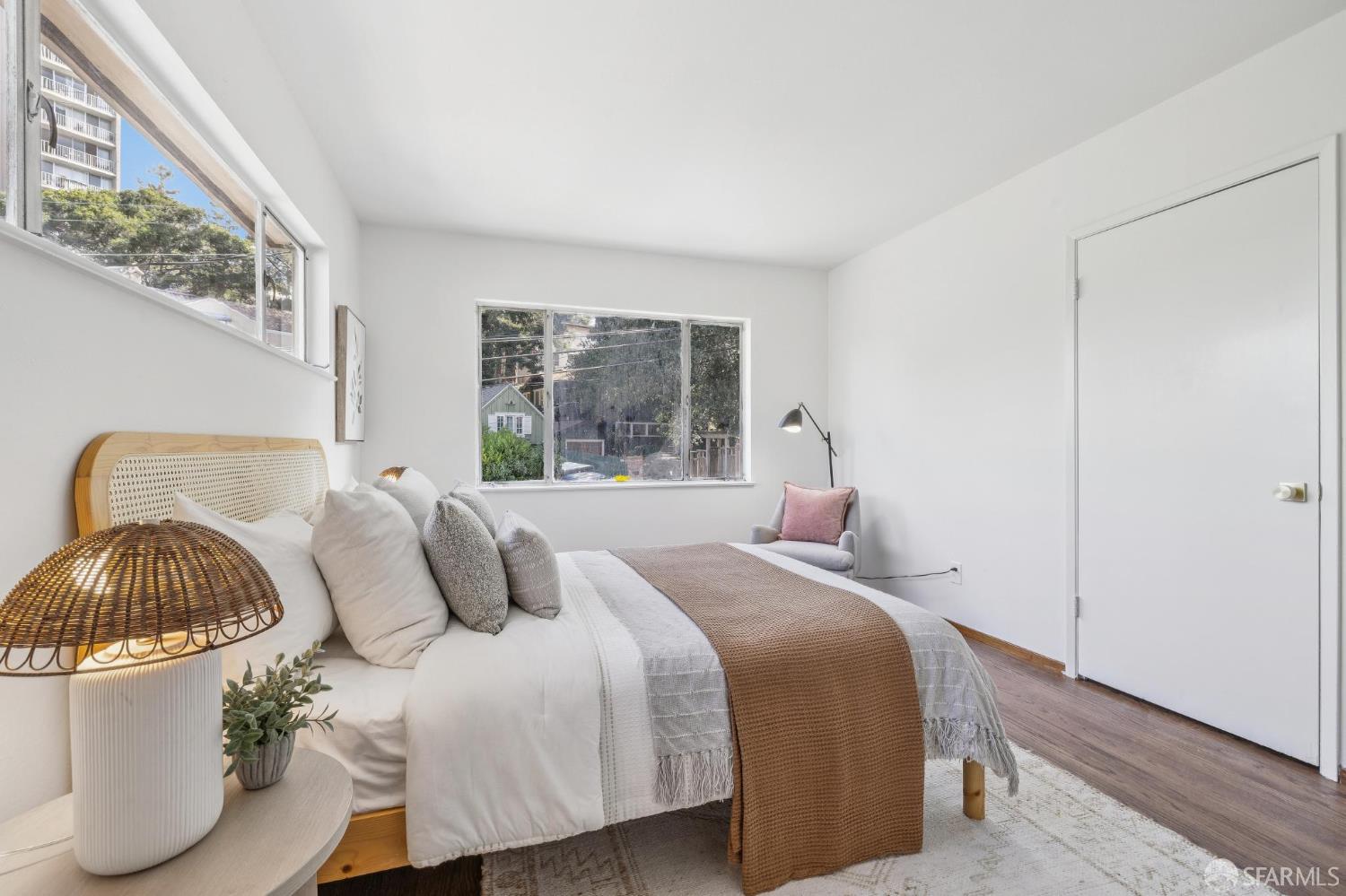 241 Monte Vista Avenue