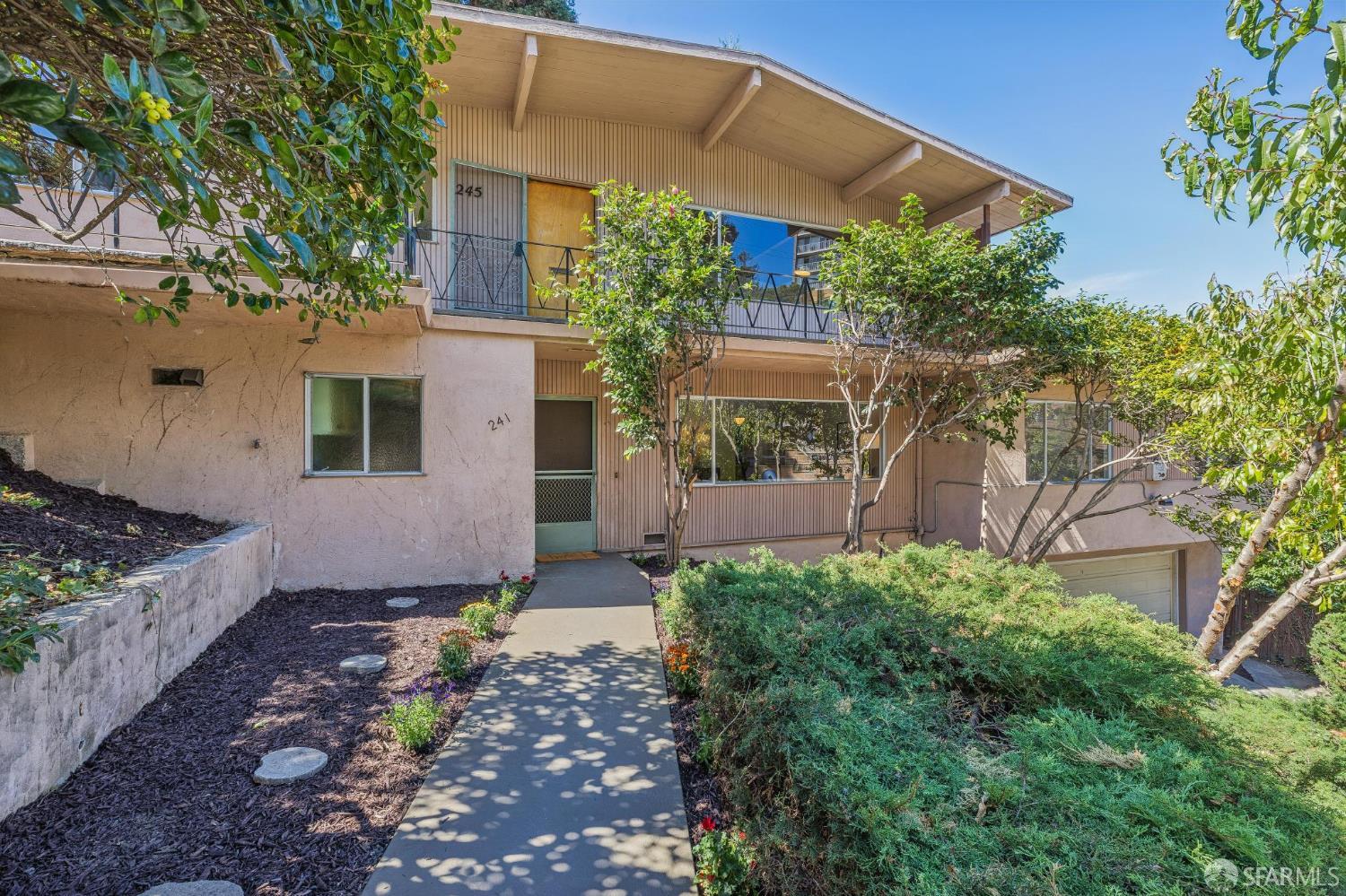 241 Monte Vista Avenue