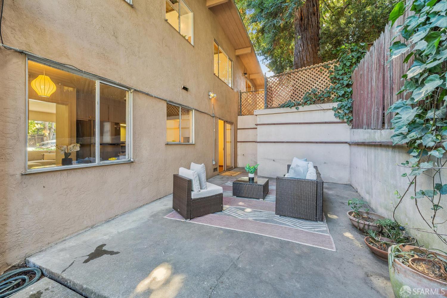 241 Monte Vista Avenue