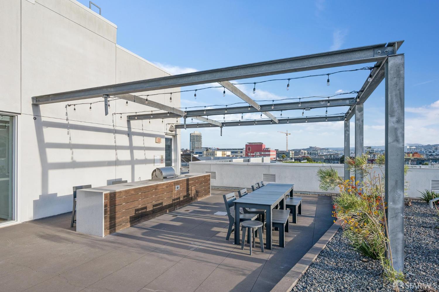 300 Ivy Street # 304