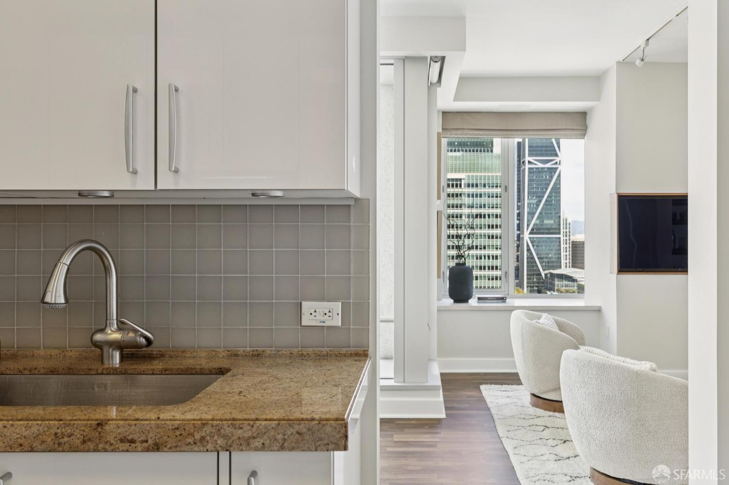 188 Minna Street # 22A