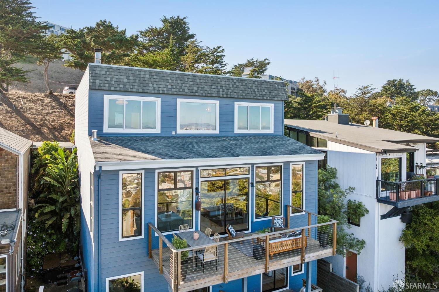 1911 Diamond Street