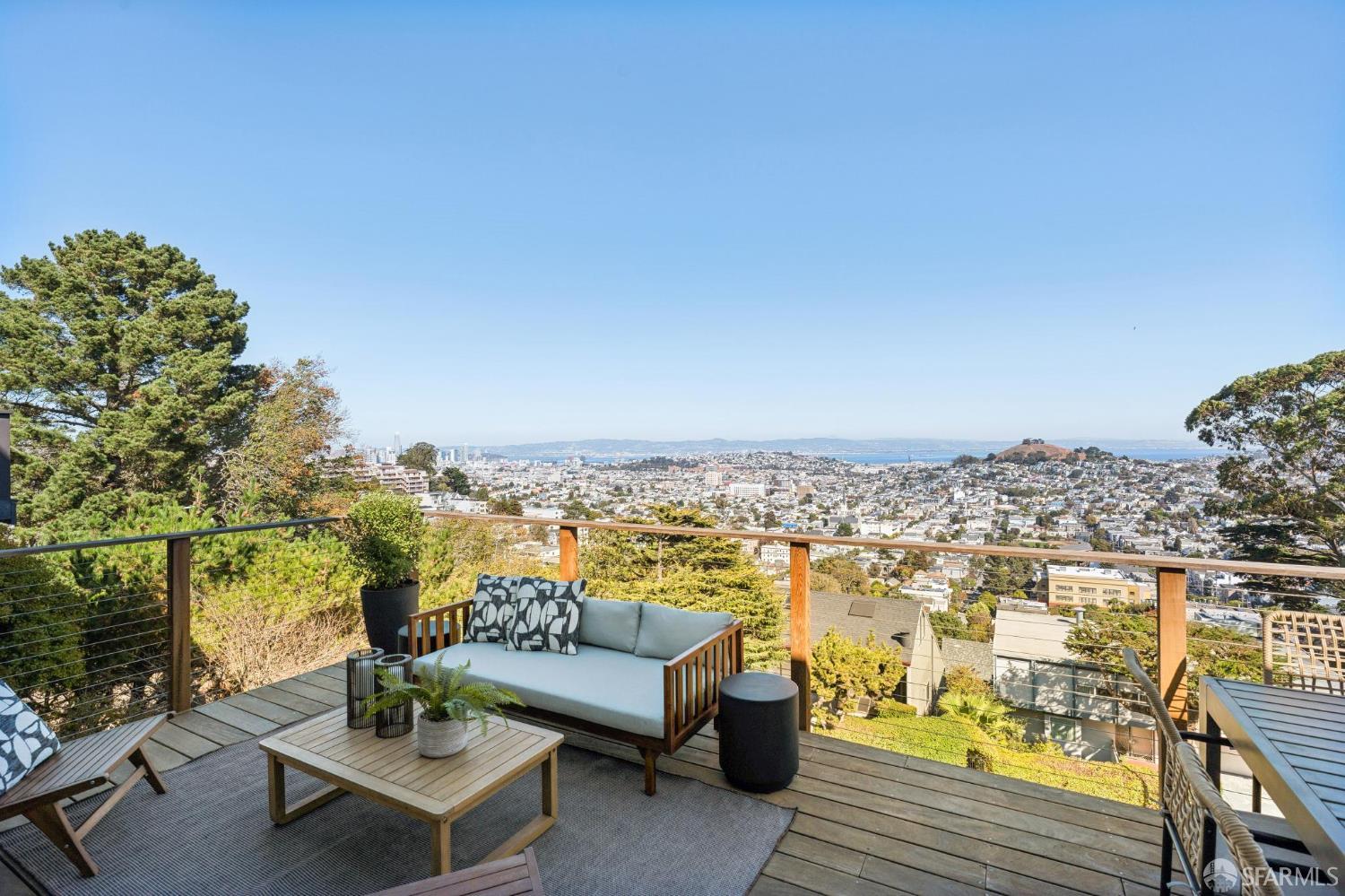 1911 Diamond Street