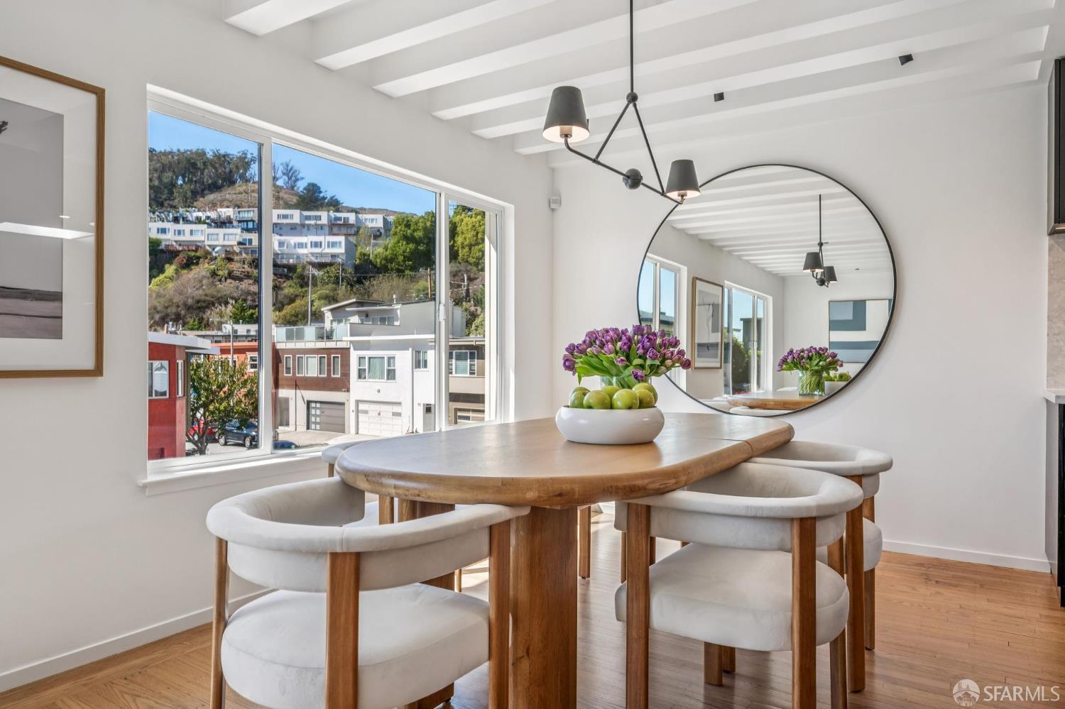 136 Los Palmos Drive