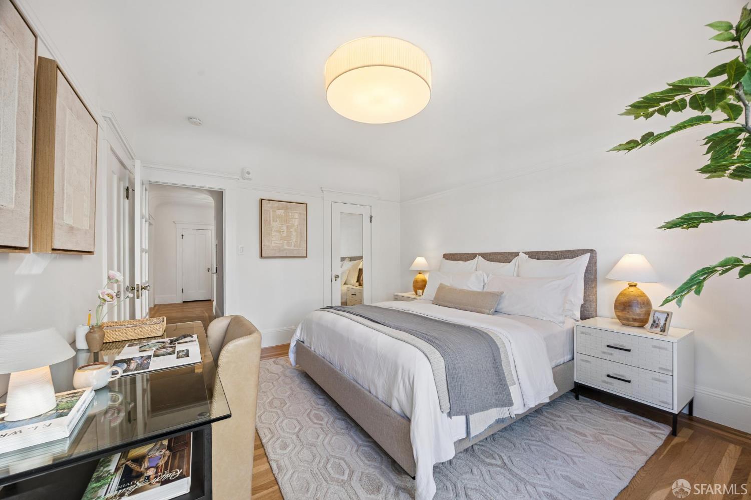 1855 Sacramento Street # 5