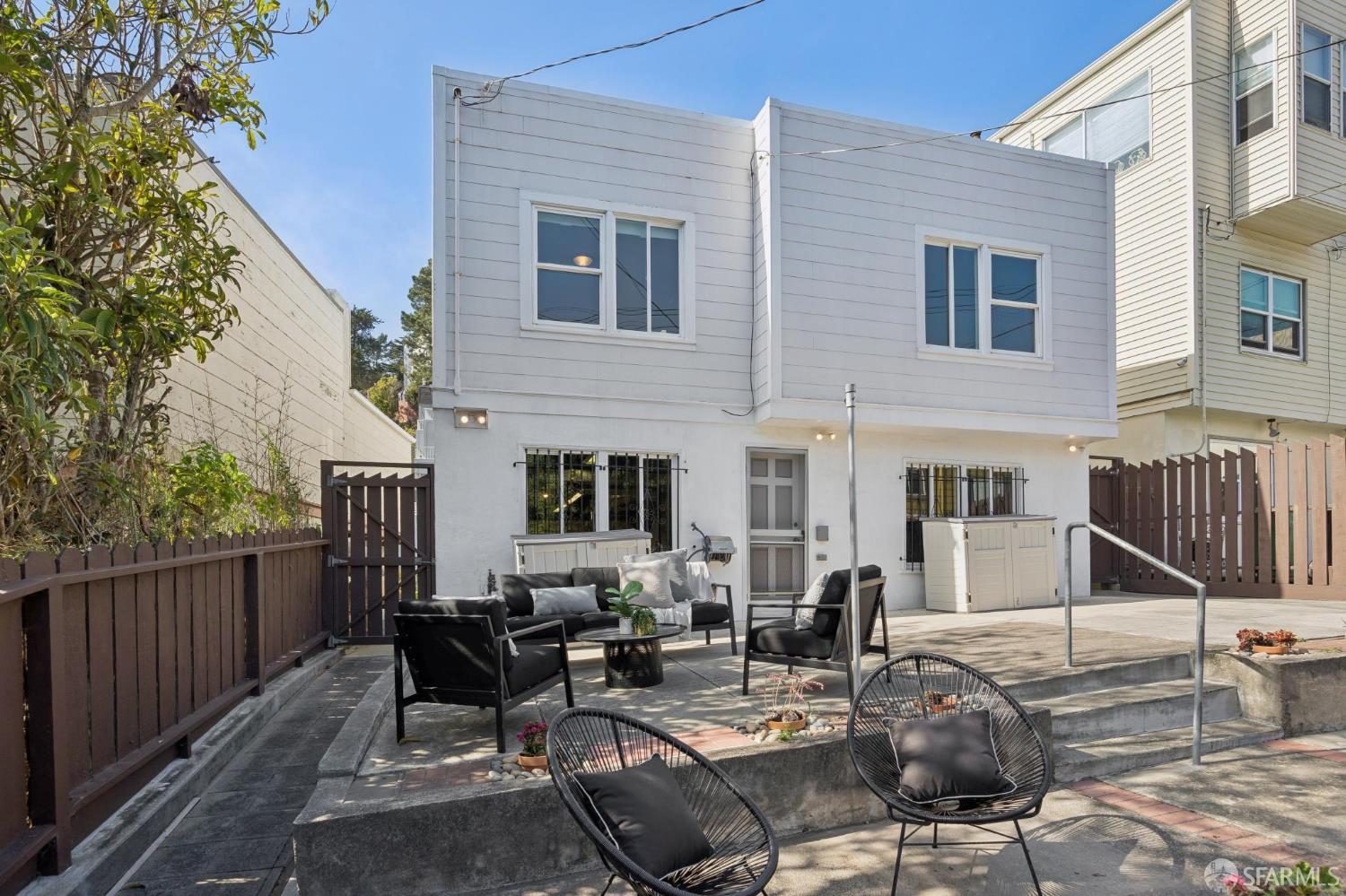 279 Ulloa Street