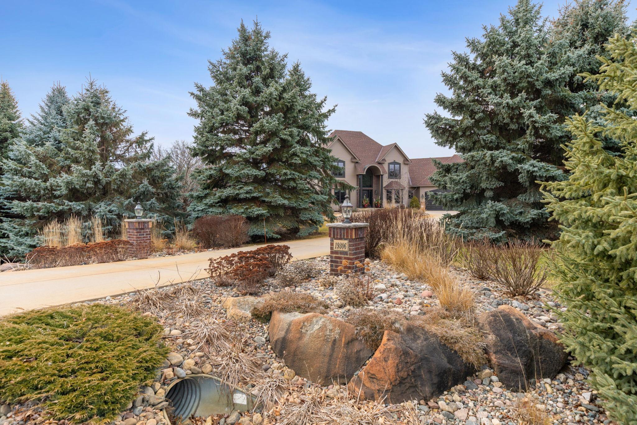 19306 Towering Oaks Trail