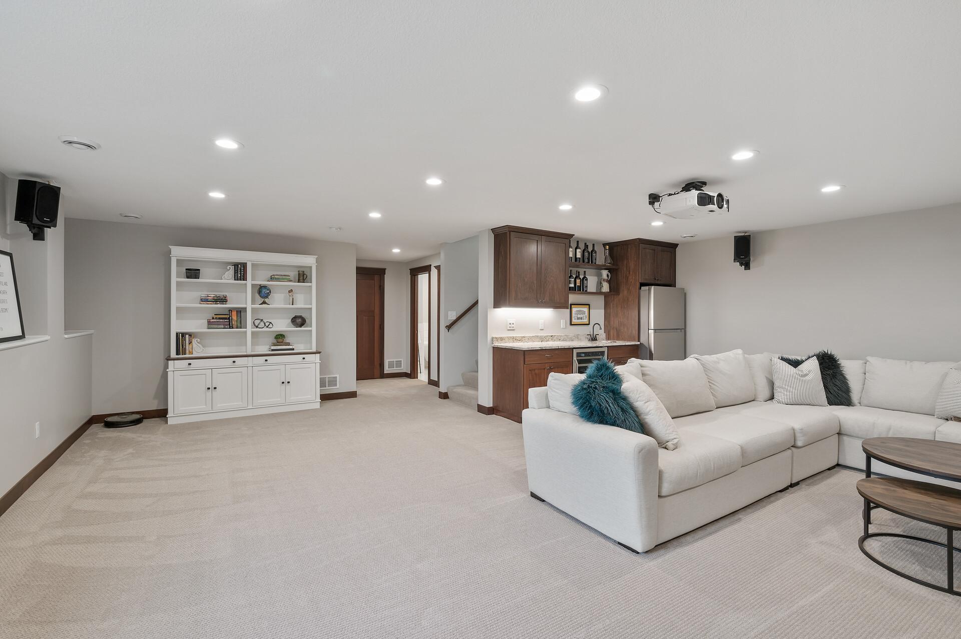 19289 Hilldale Avenue