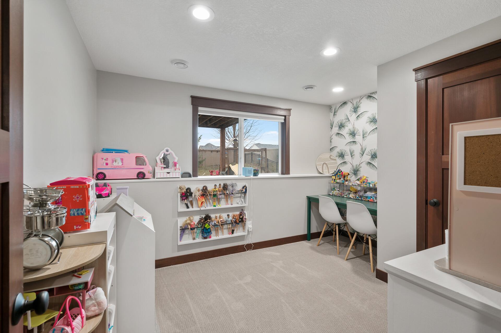 19289 Hilldale Avenue