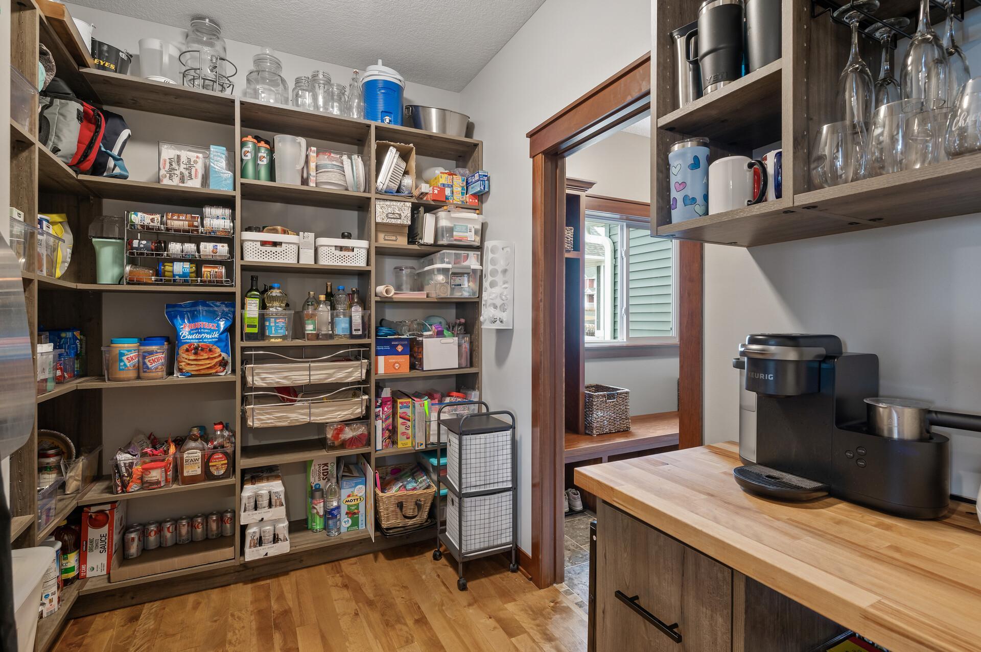 19289 Hilldale Avenue