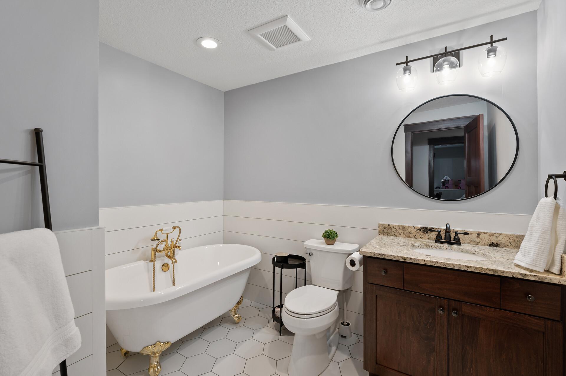 19289 Hilldale Avenue