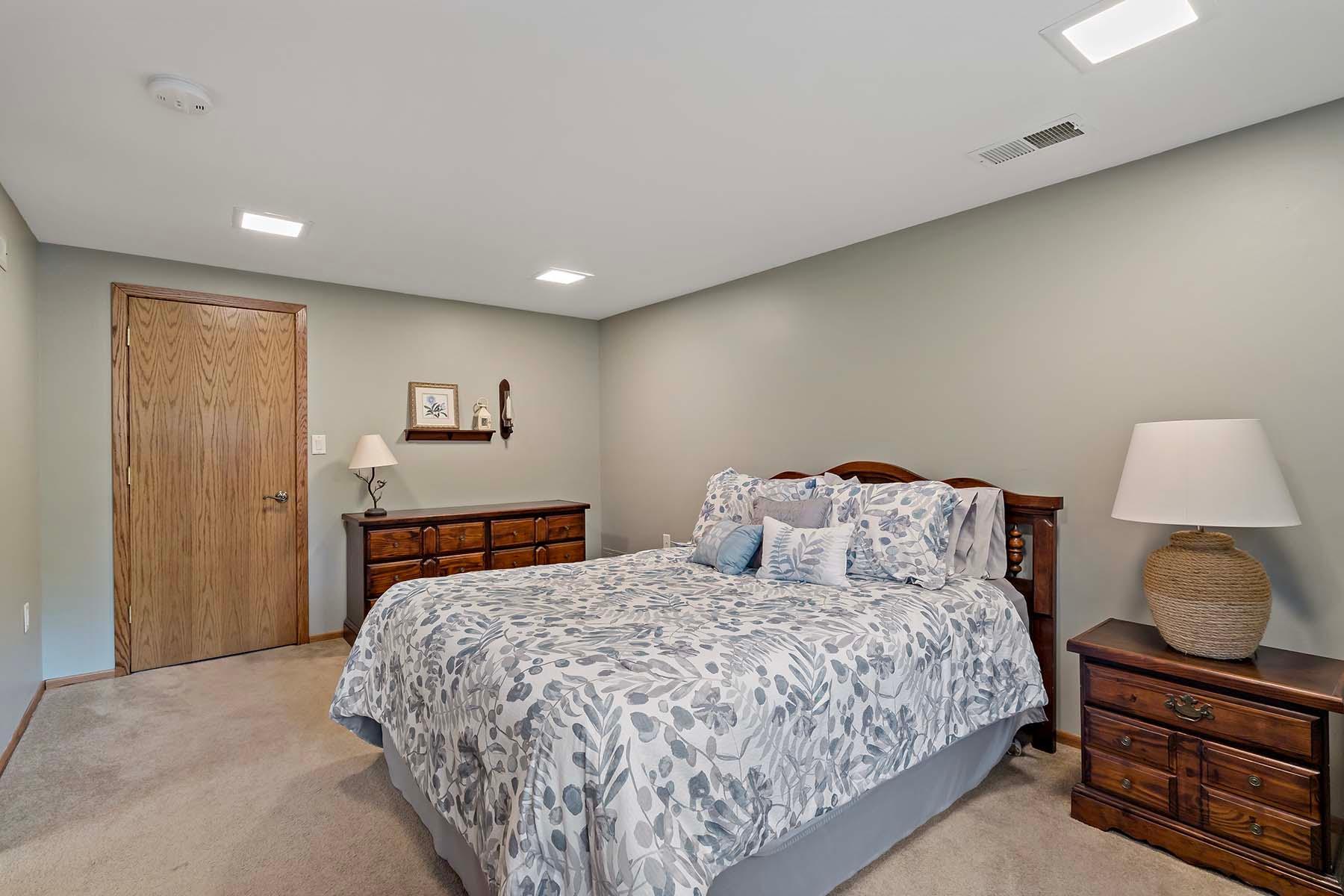 11151 245th Street E