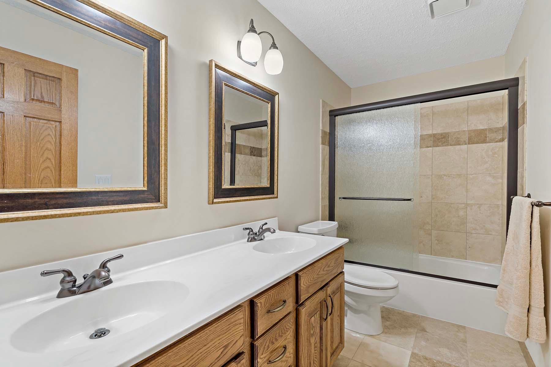 11151 245th Street E