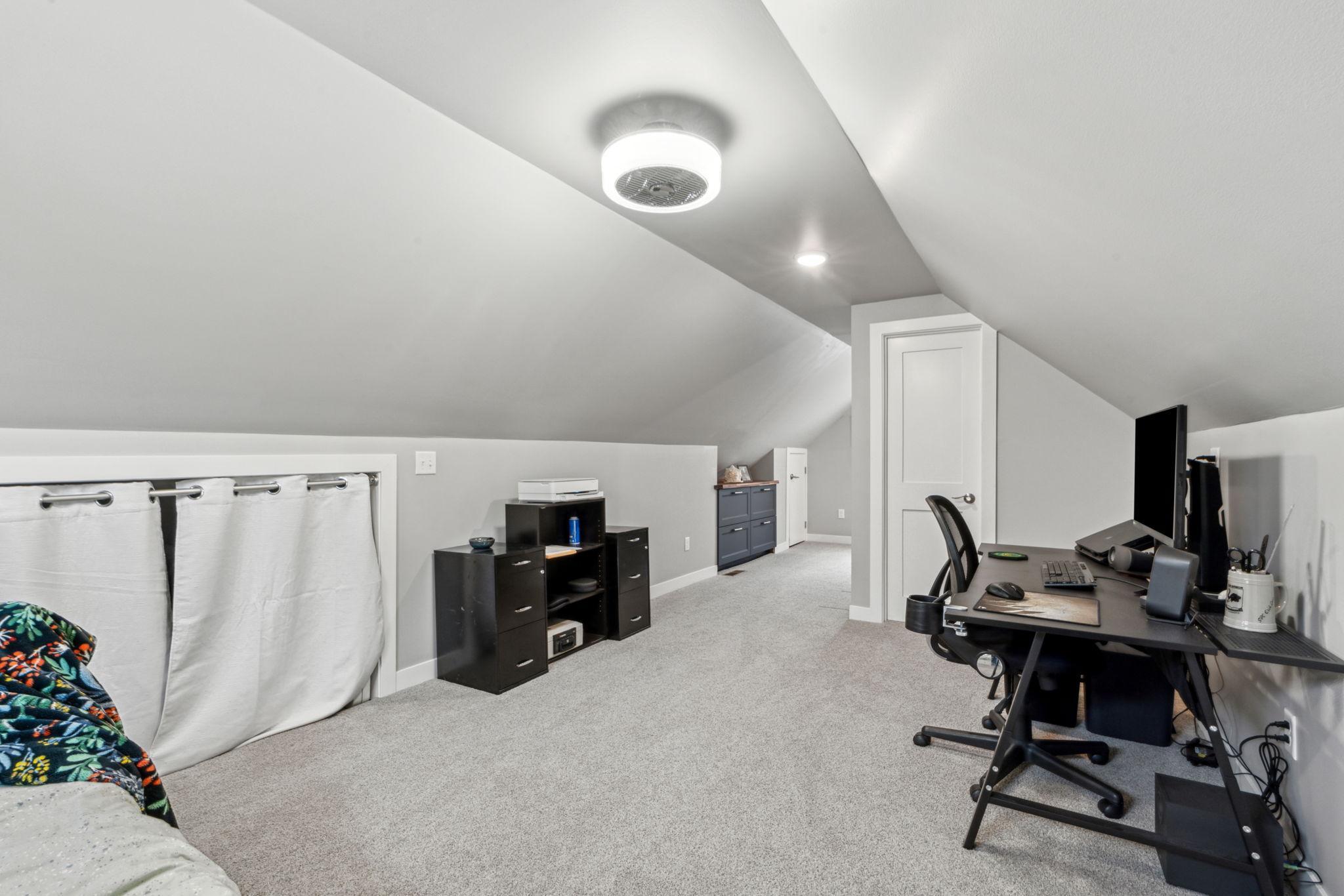 7505 Edgebrook Drive