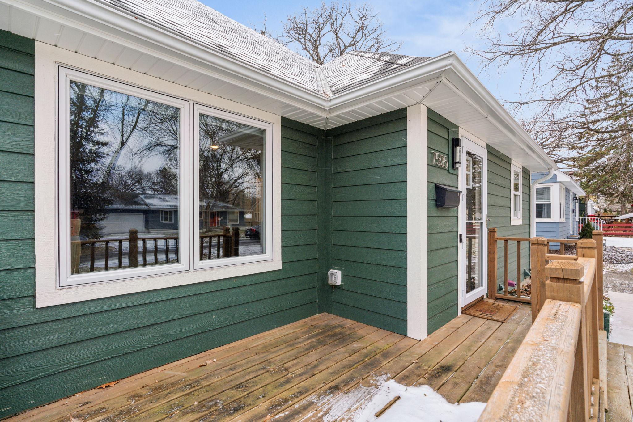 7505 Edgebrook Drive