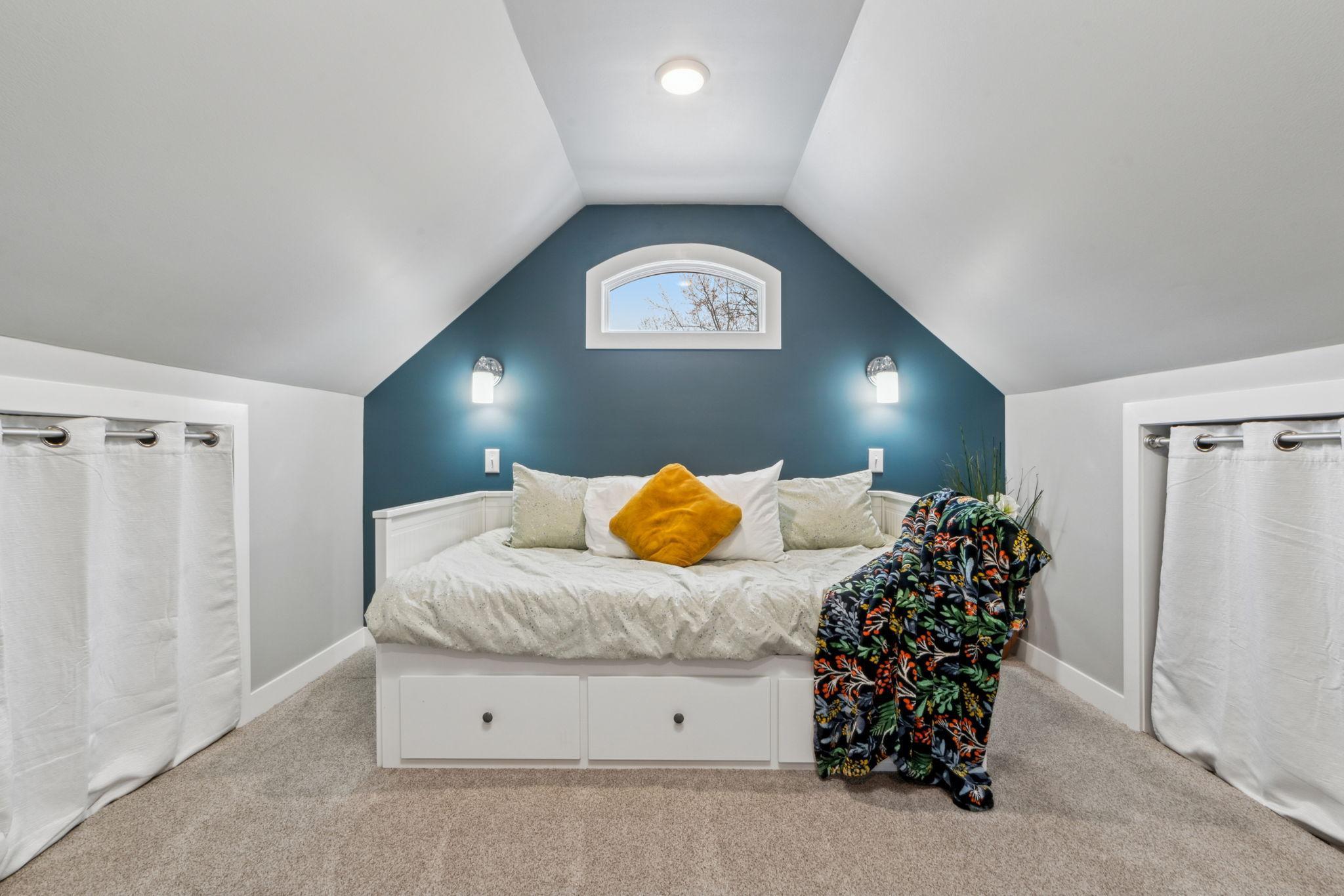7505 Edgebrook Drive
