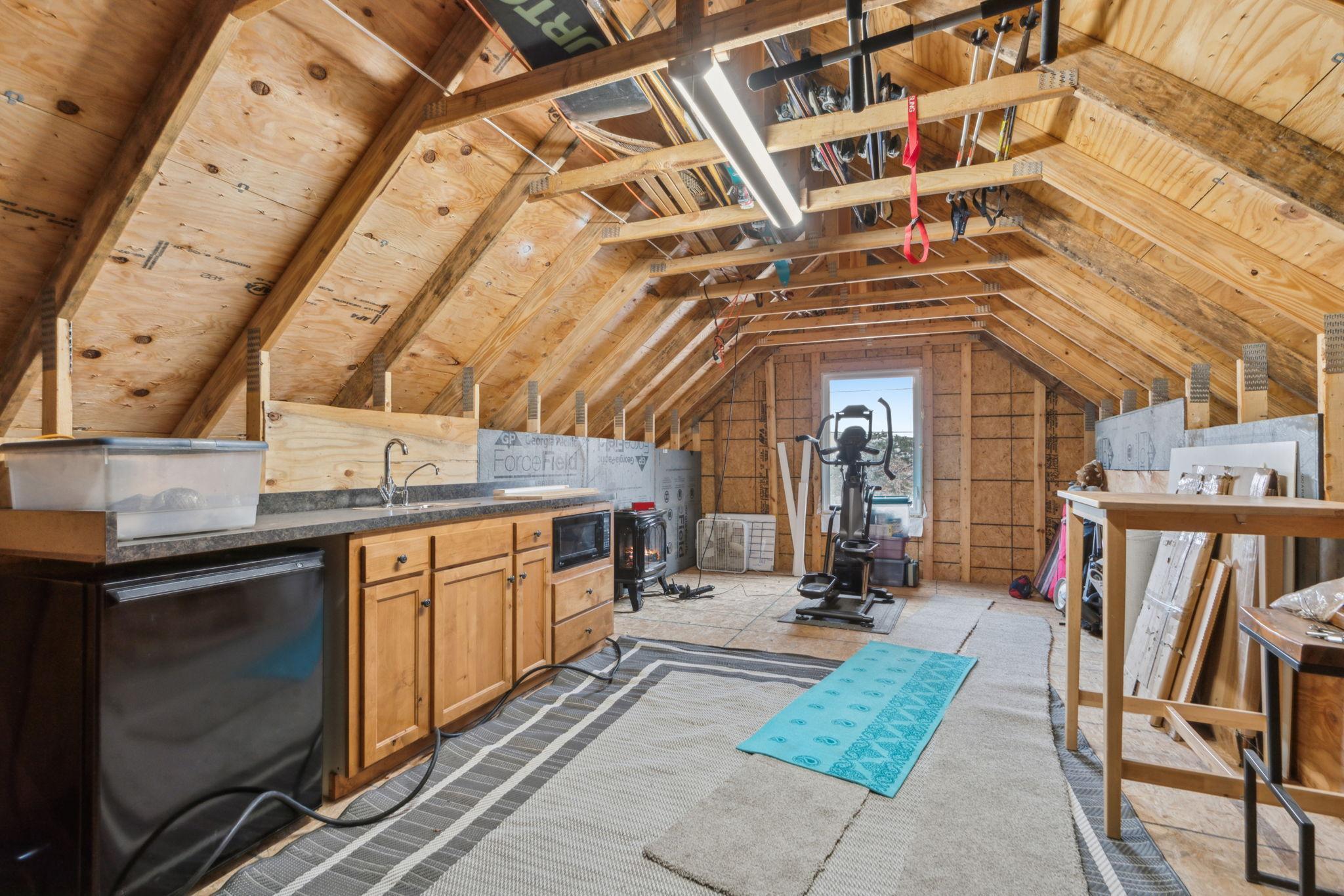 7505 Edgebrook Drive