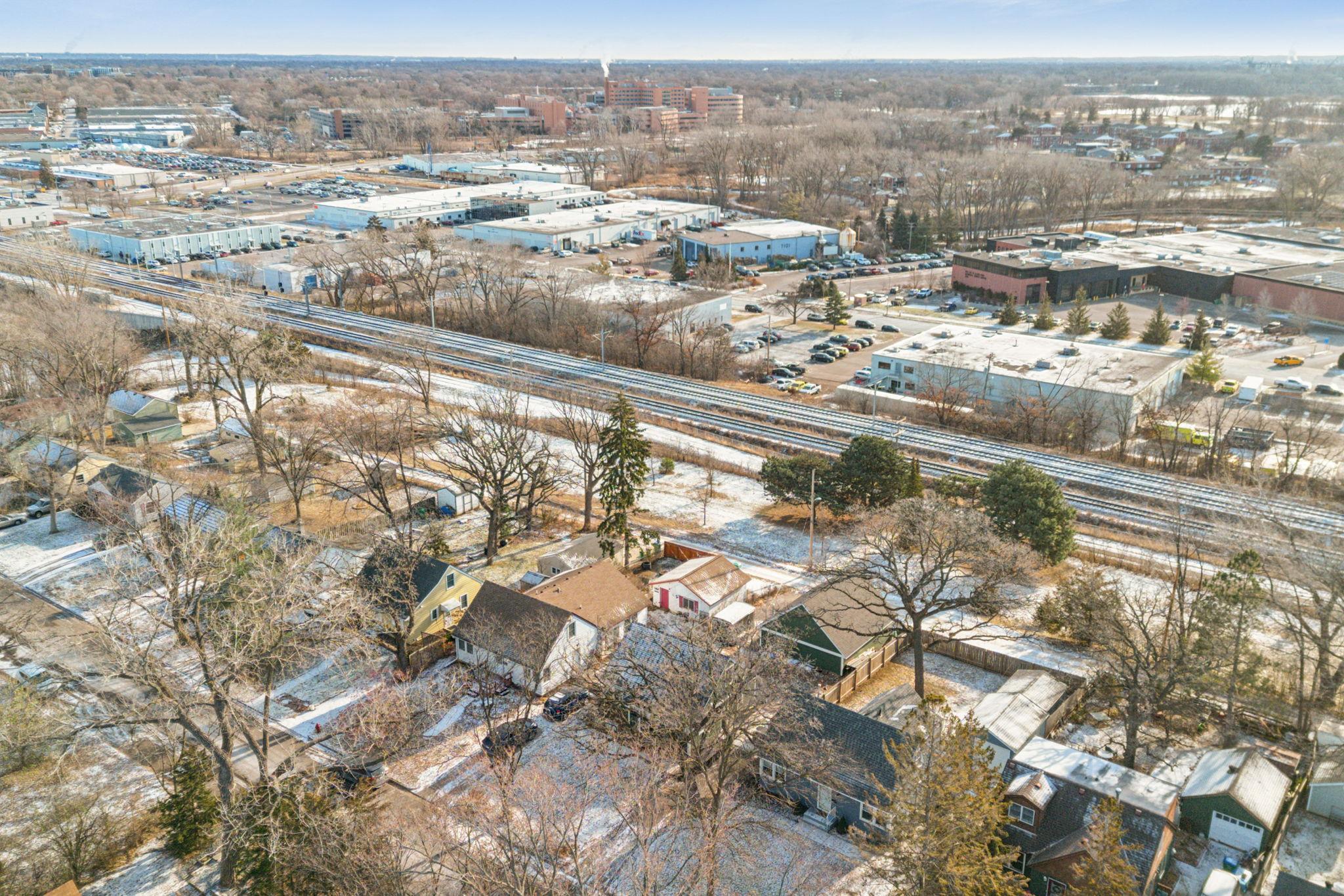 7505 Edgebrook Drive