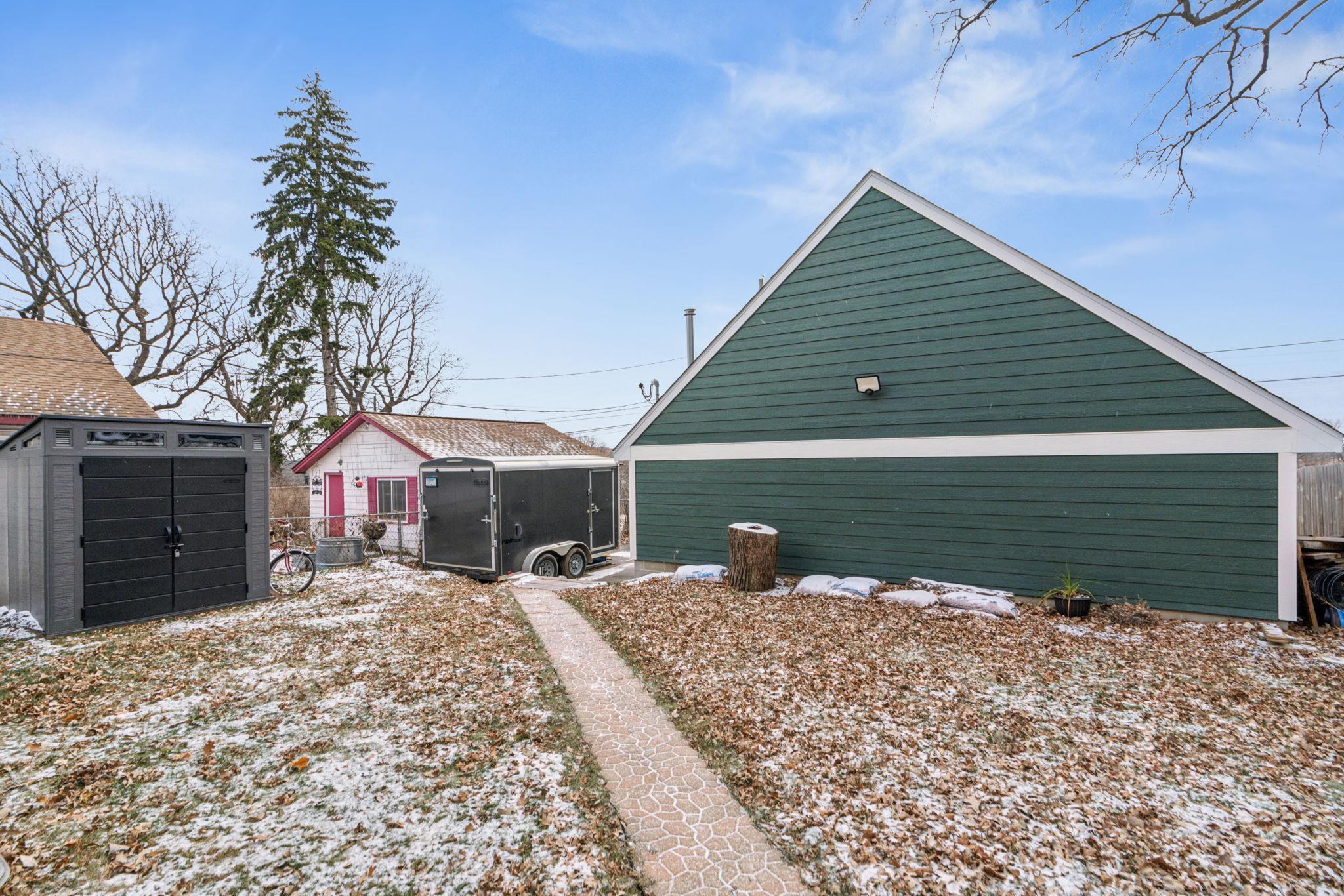 7505 Edgebrook Drive