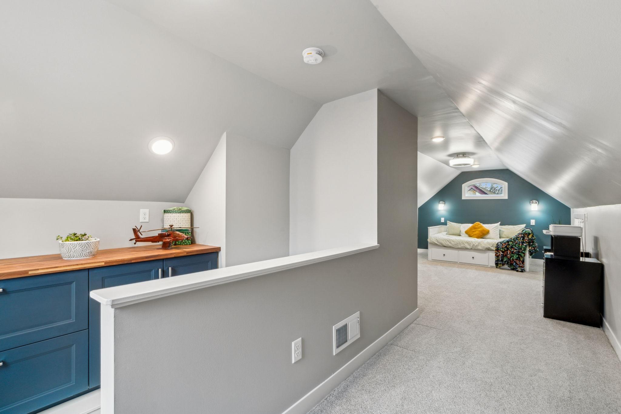 7505 Edgebrook Drive