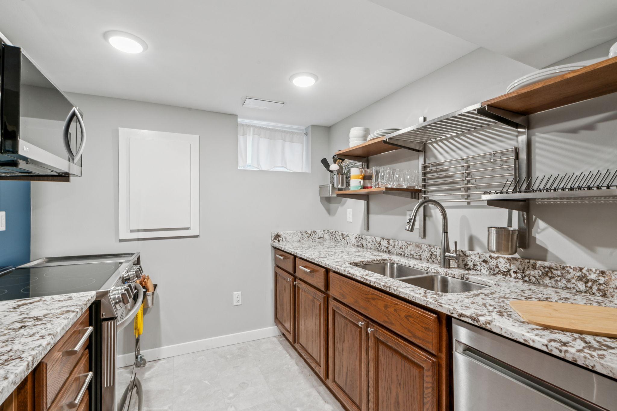 7505 Edgebrook Drive