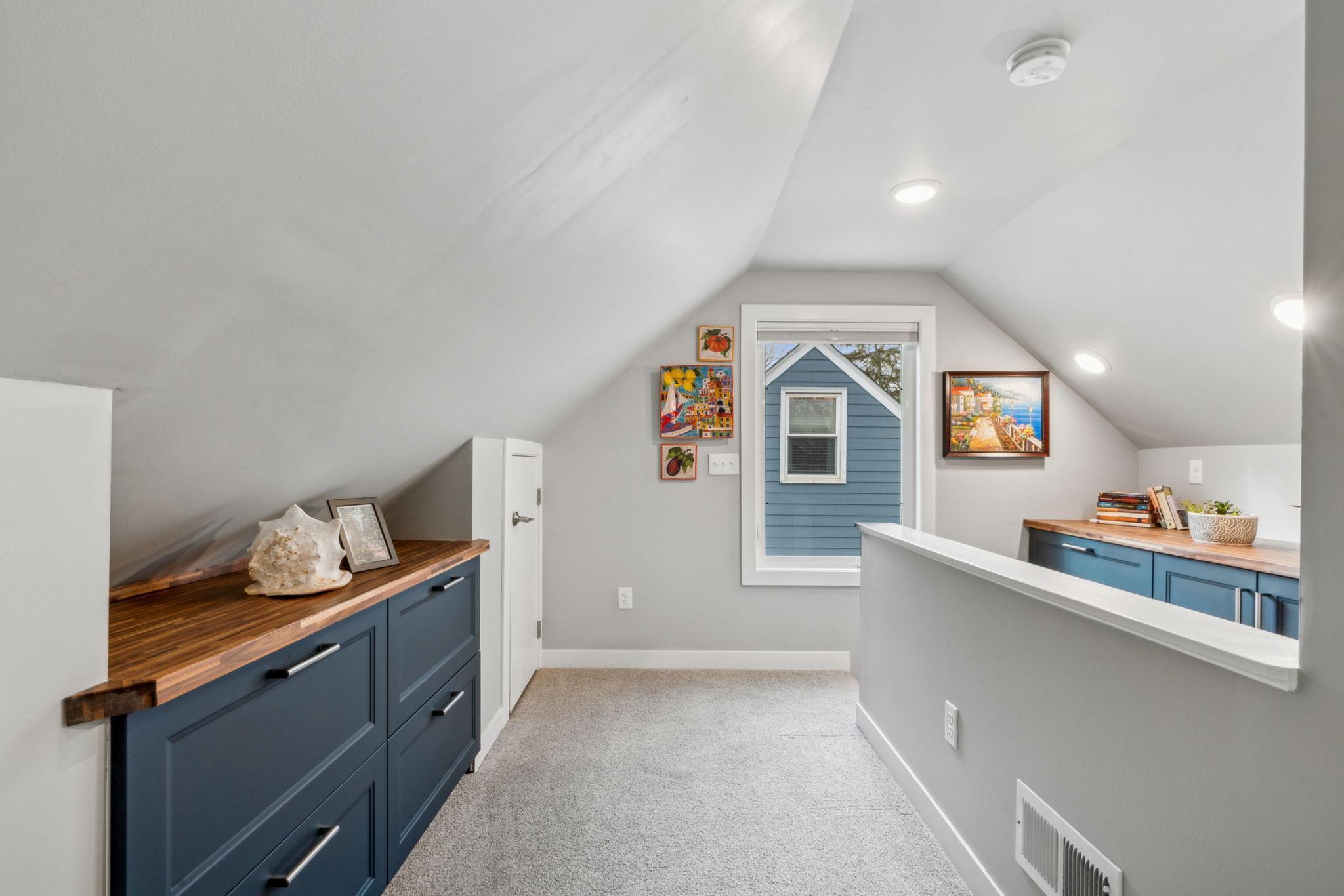7505 Edgebrook Drive