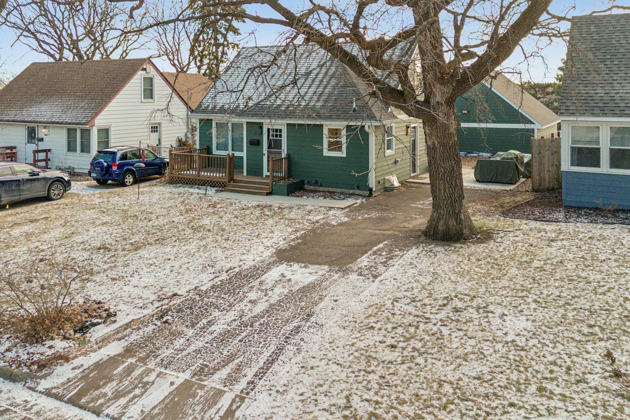 7505 Edgebrook Drive