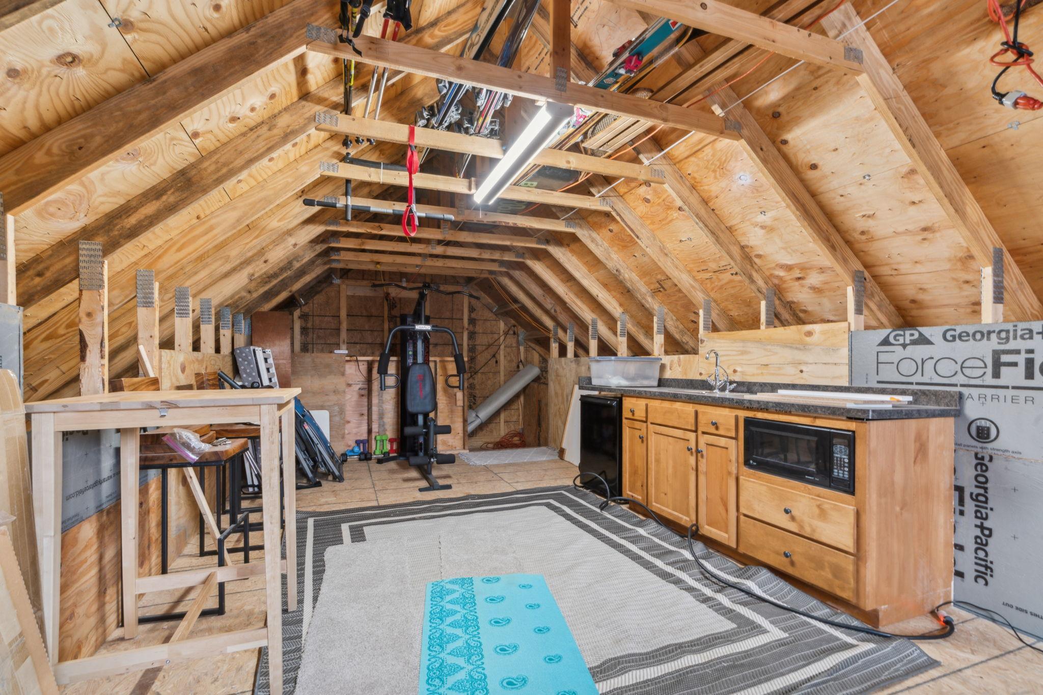 7505 Edgebrook Drive