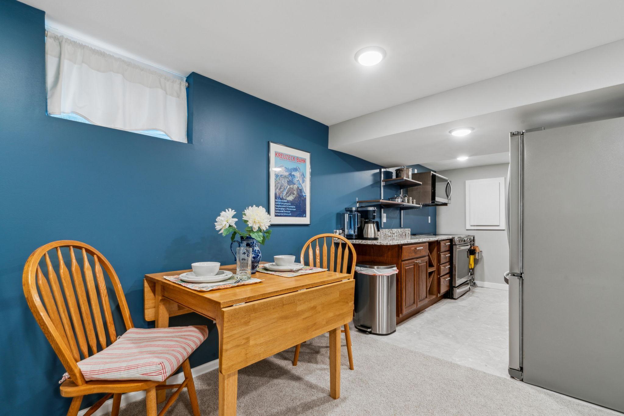 7505 Edgebrook Drive