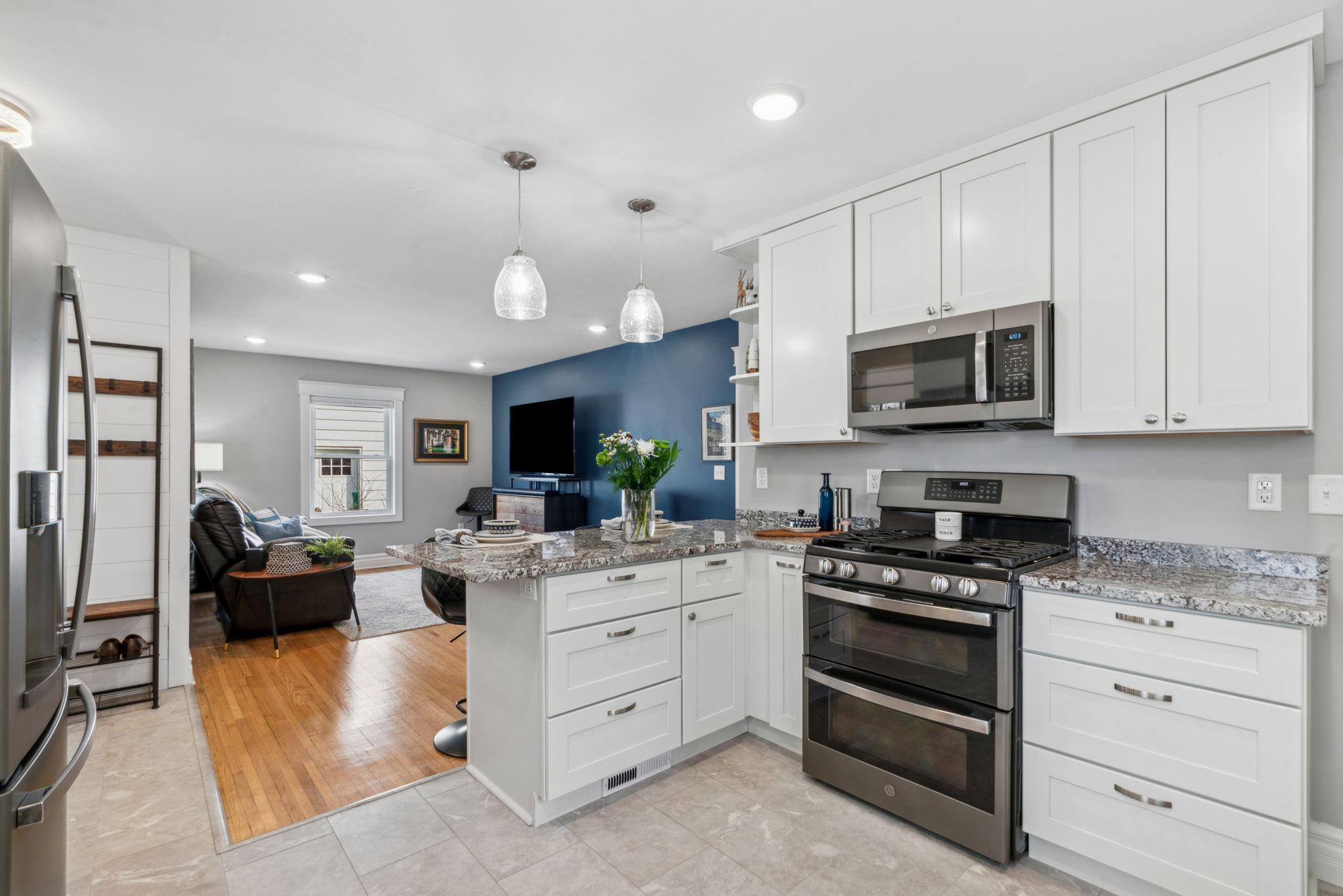 7505 Edgebrook Drive