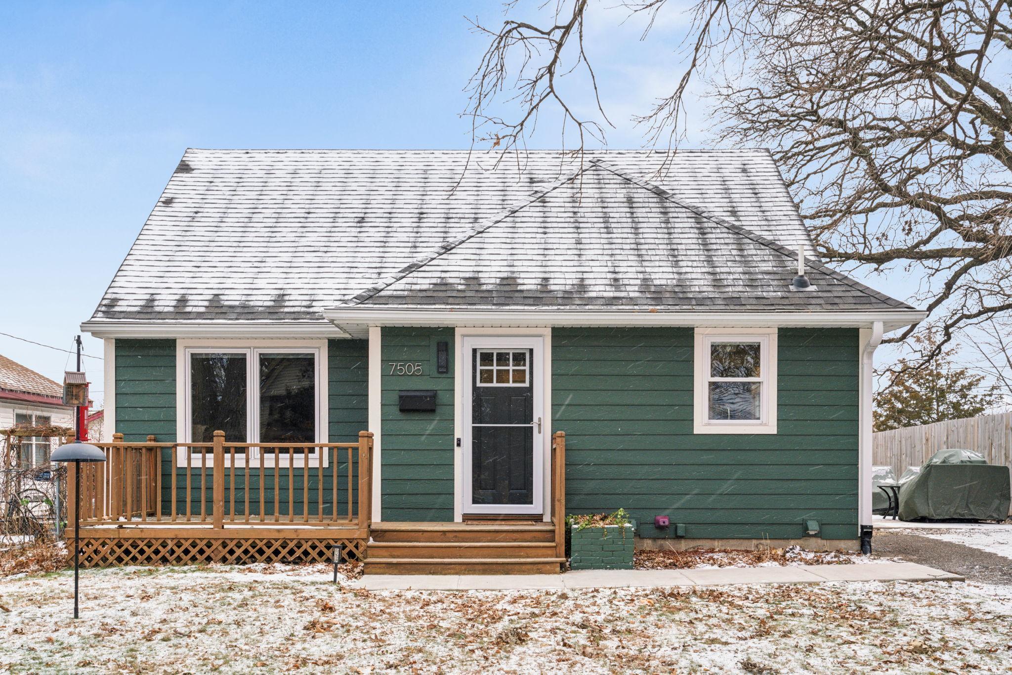 7505 Edgebrook Drive