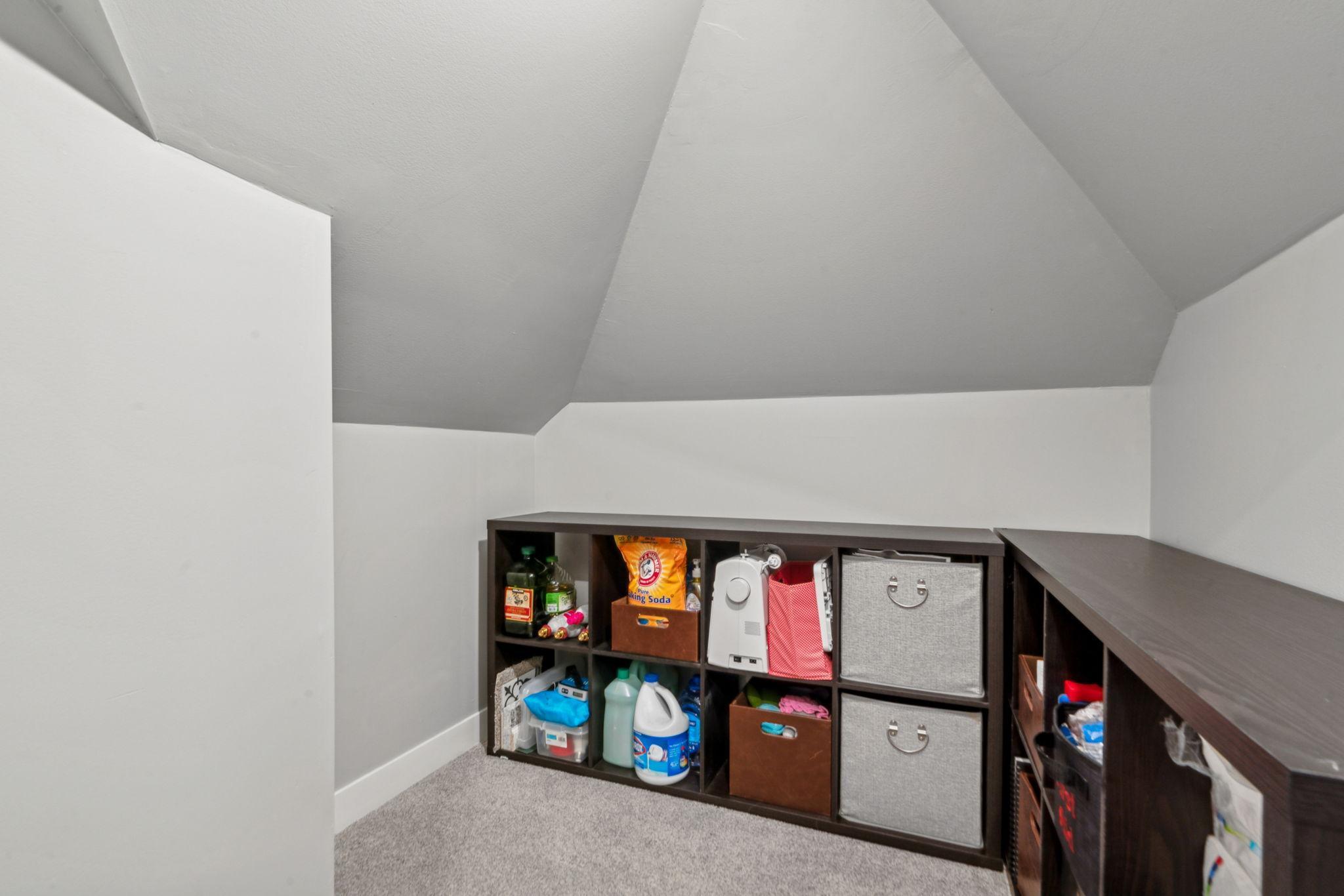 7505 Edgebrook Drive