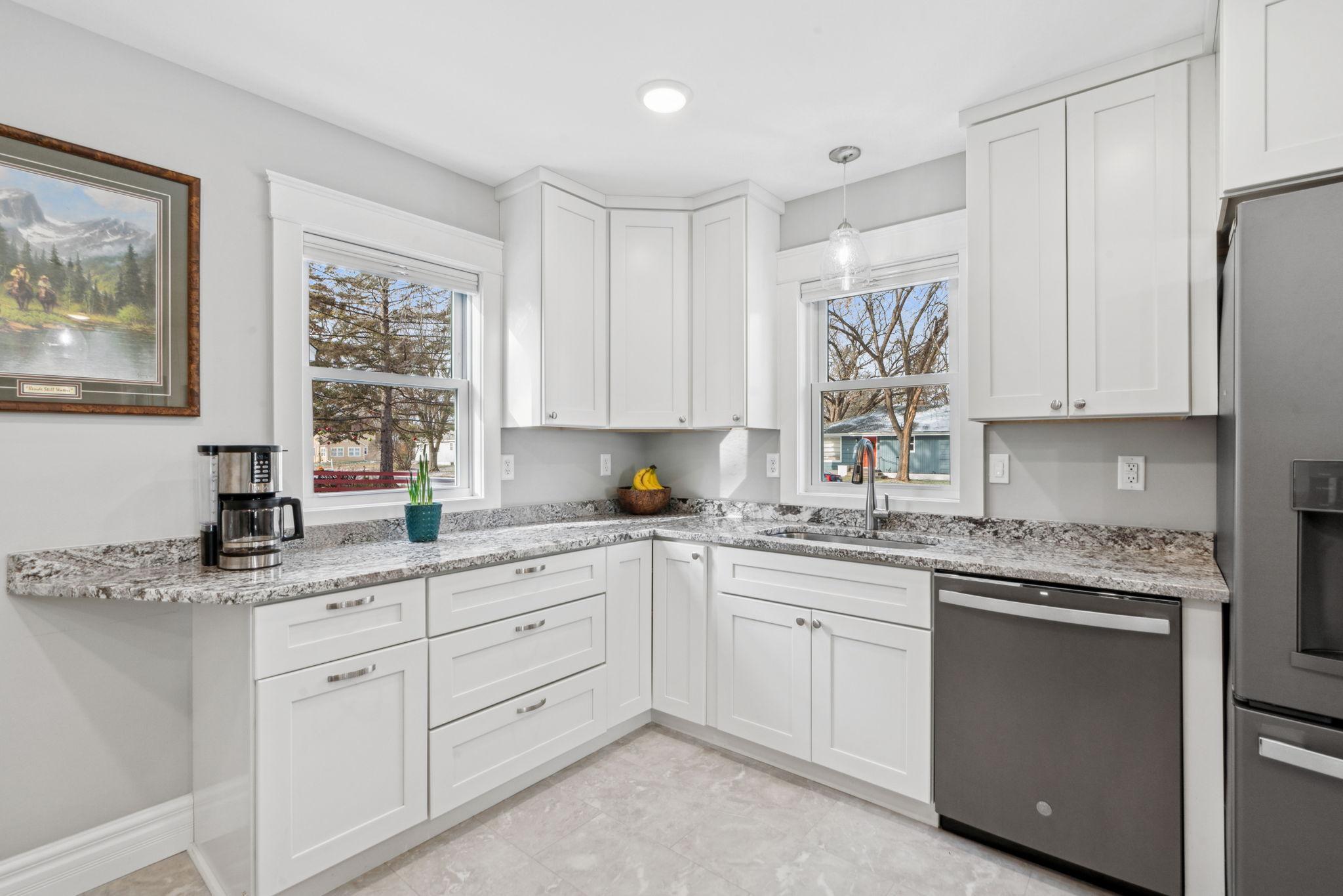 7505 Edgebrook Drive