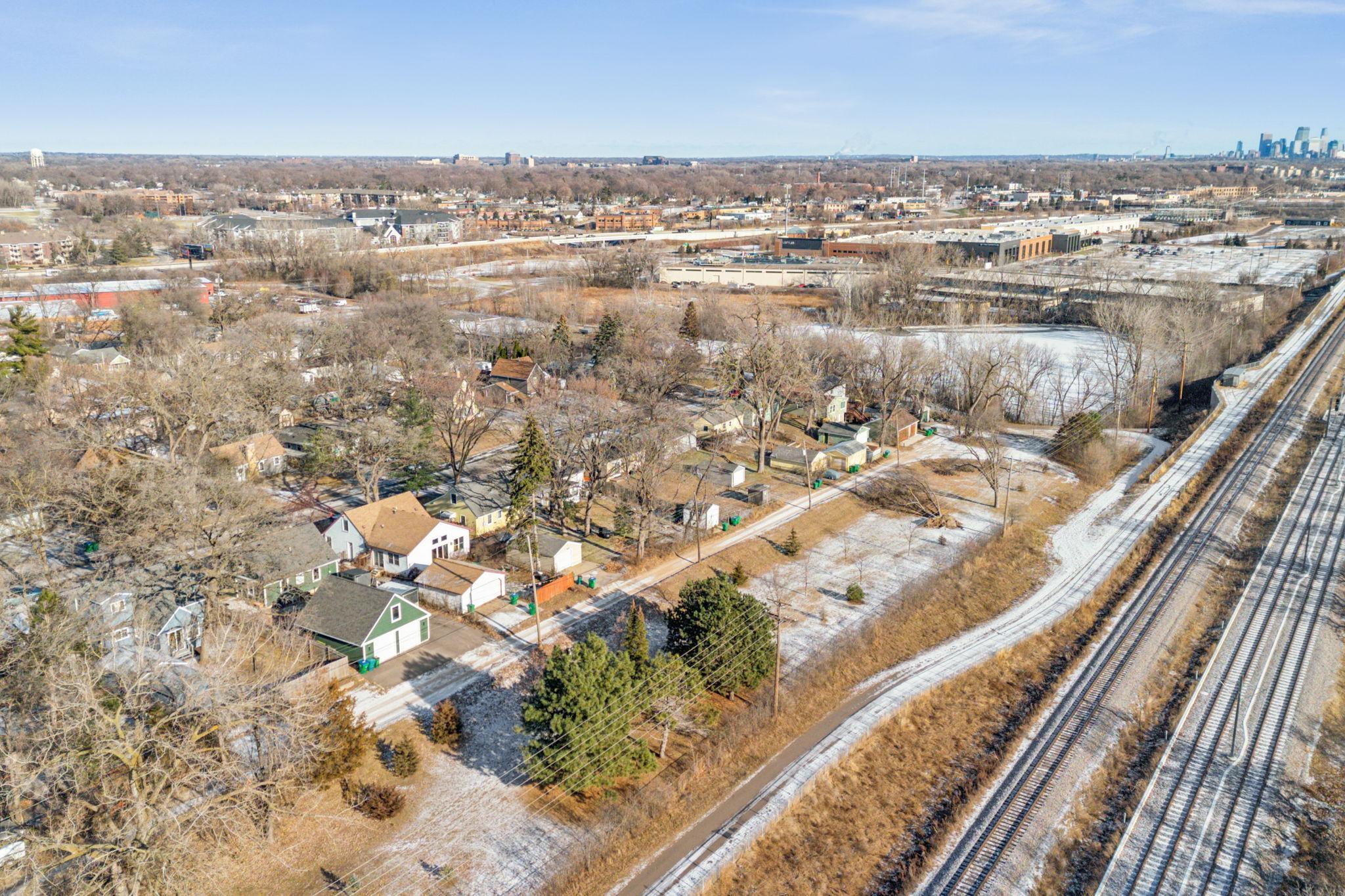 7505 Edgebrook Drive