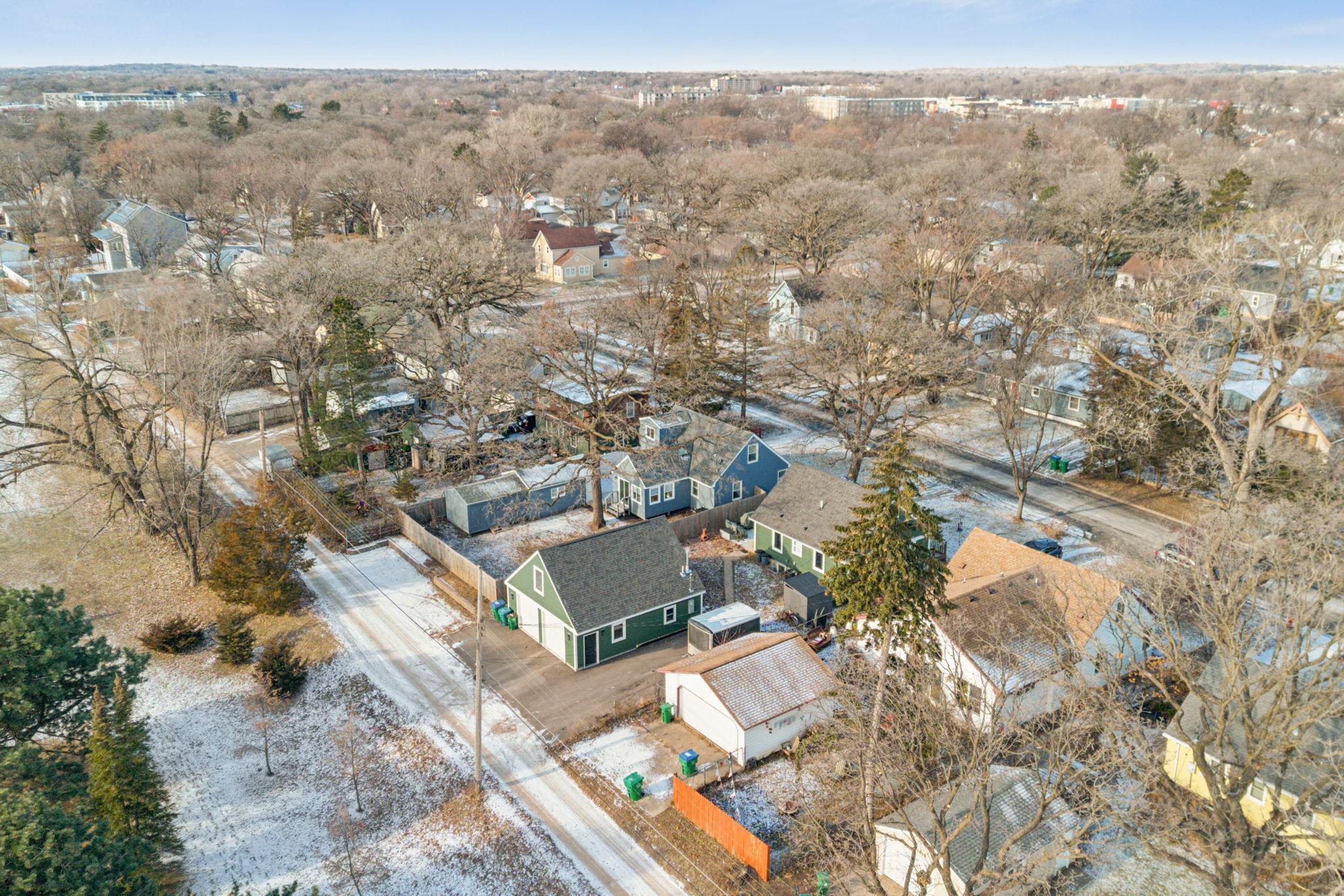 7505 Edgebrook Drive