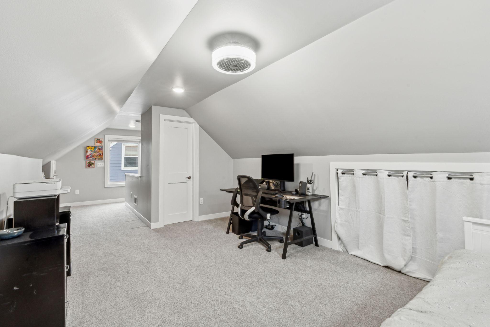 7505 Edgebrook Drive