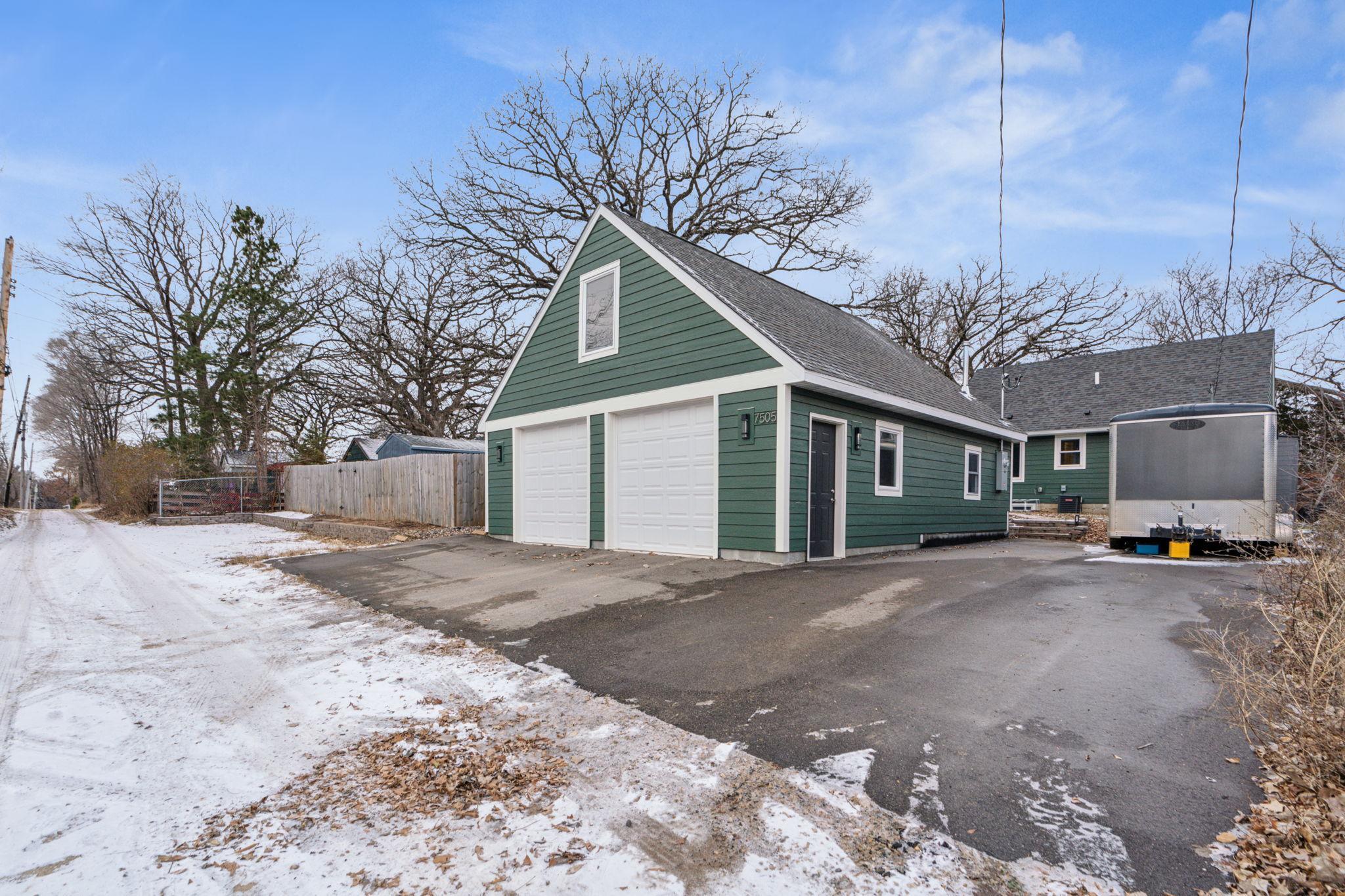 7505 Edgebrook Drive