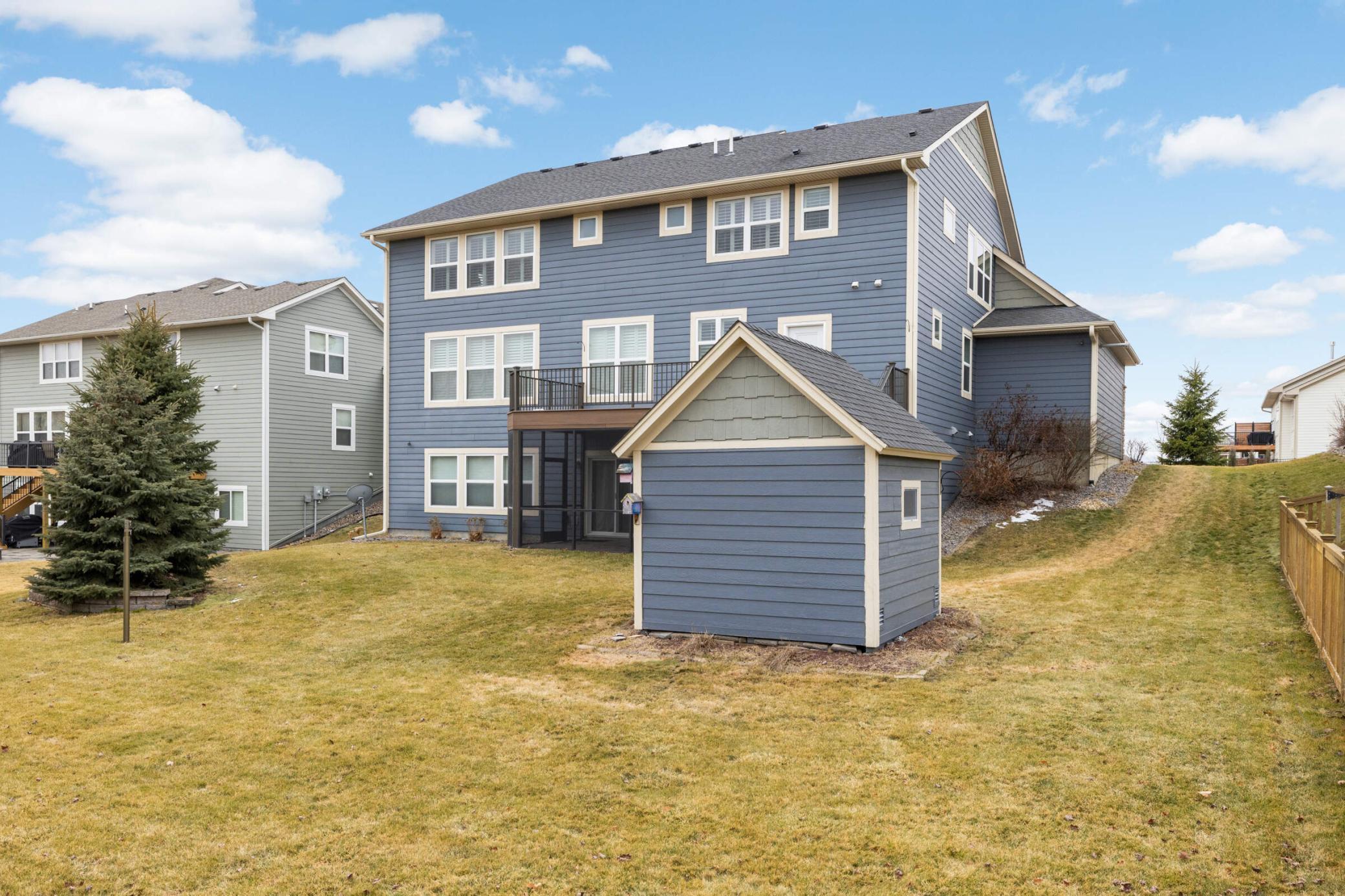 19310 Huntington Avenue