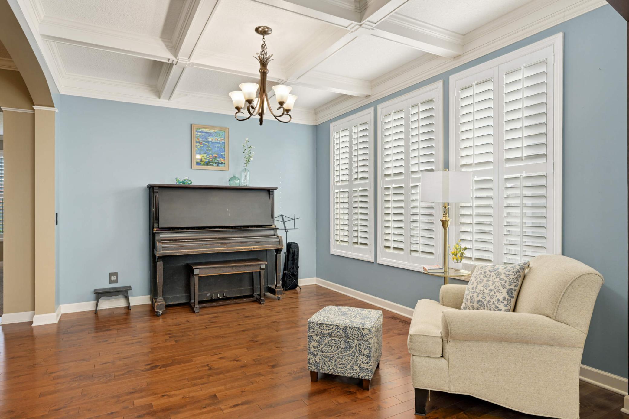 19310 Huntington Avenue