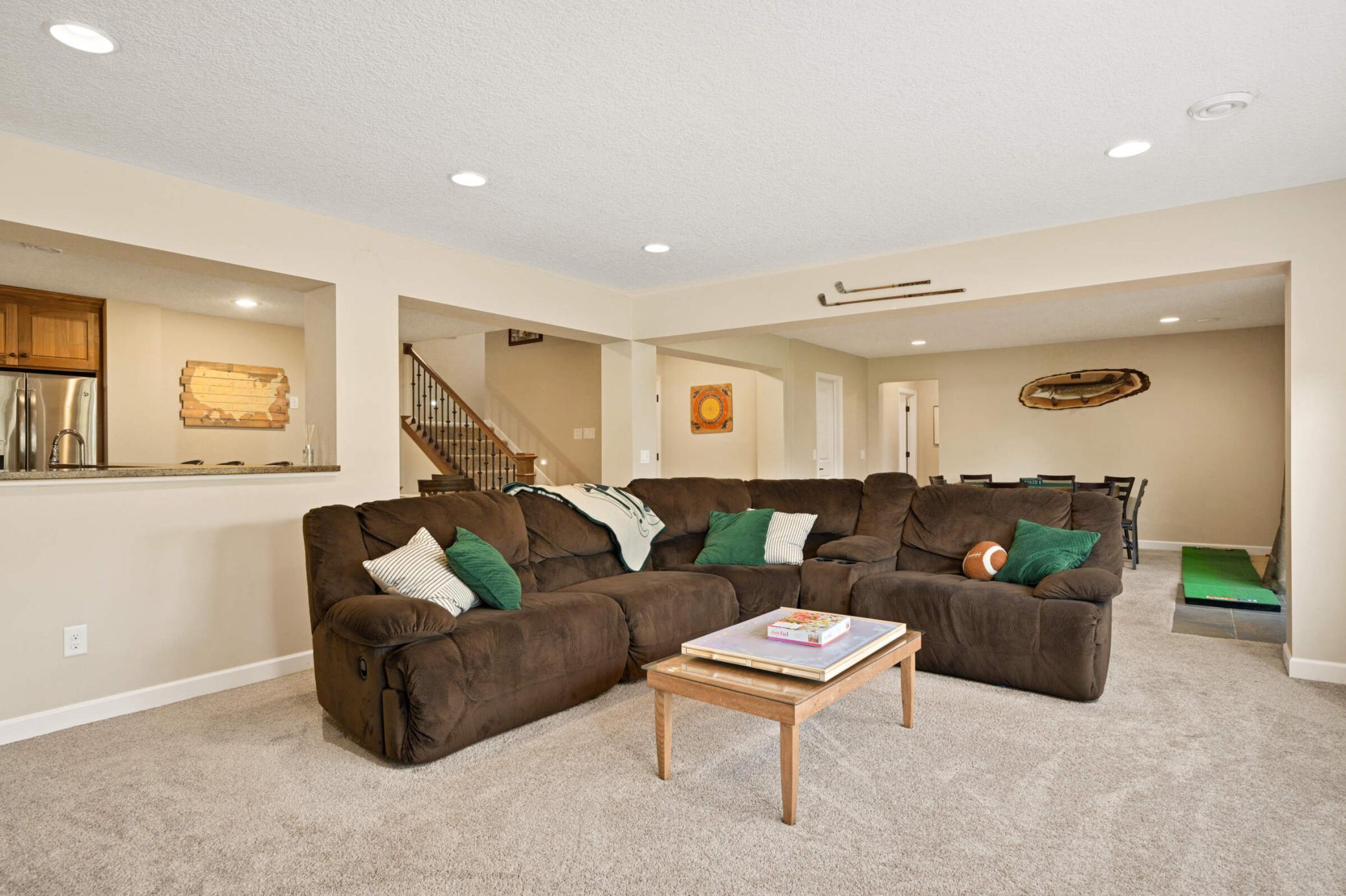 19310 Huntington Avenue