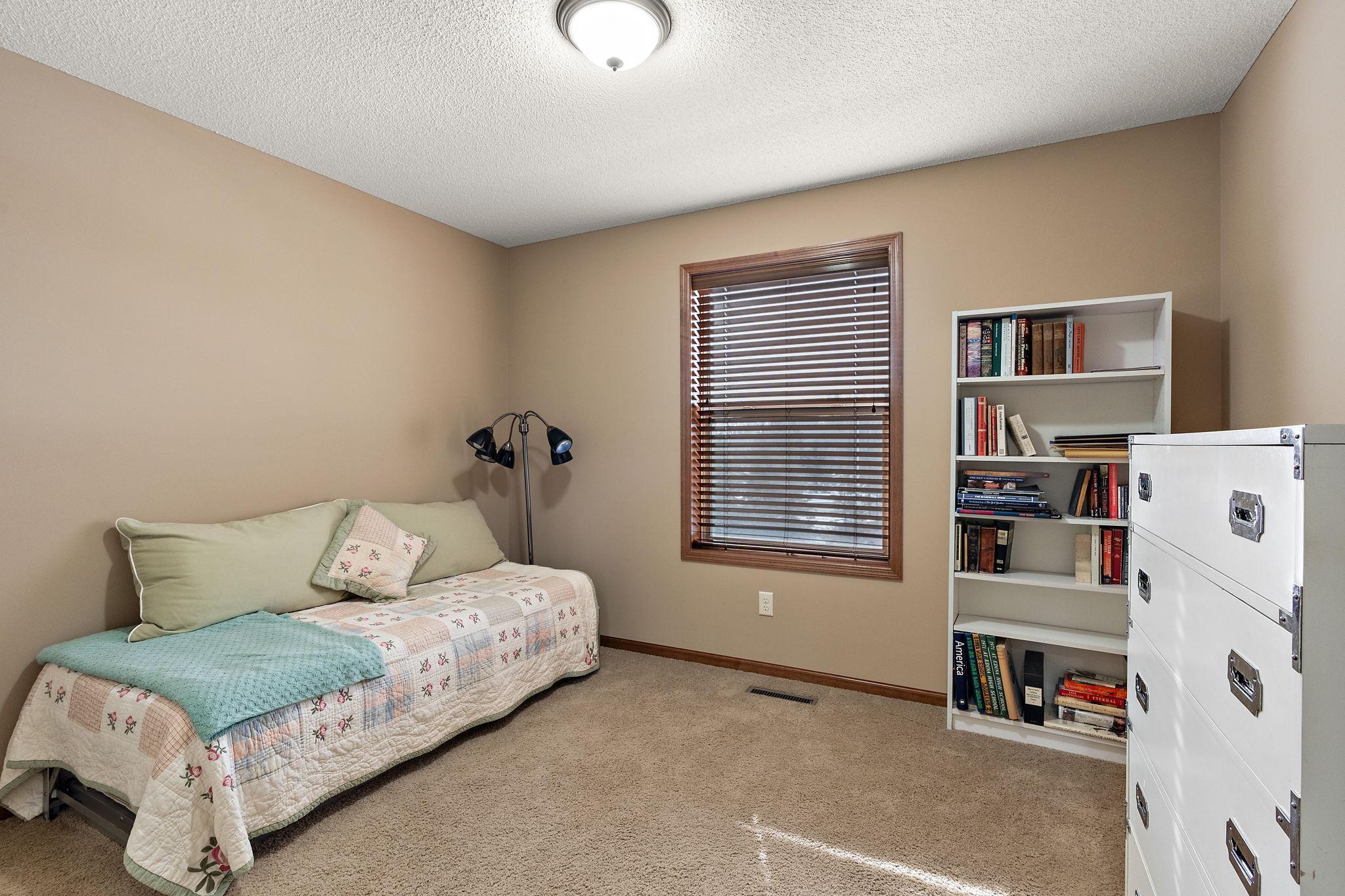 14938 Virginia Avenue S