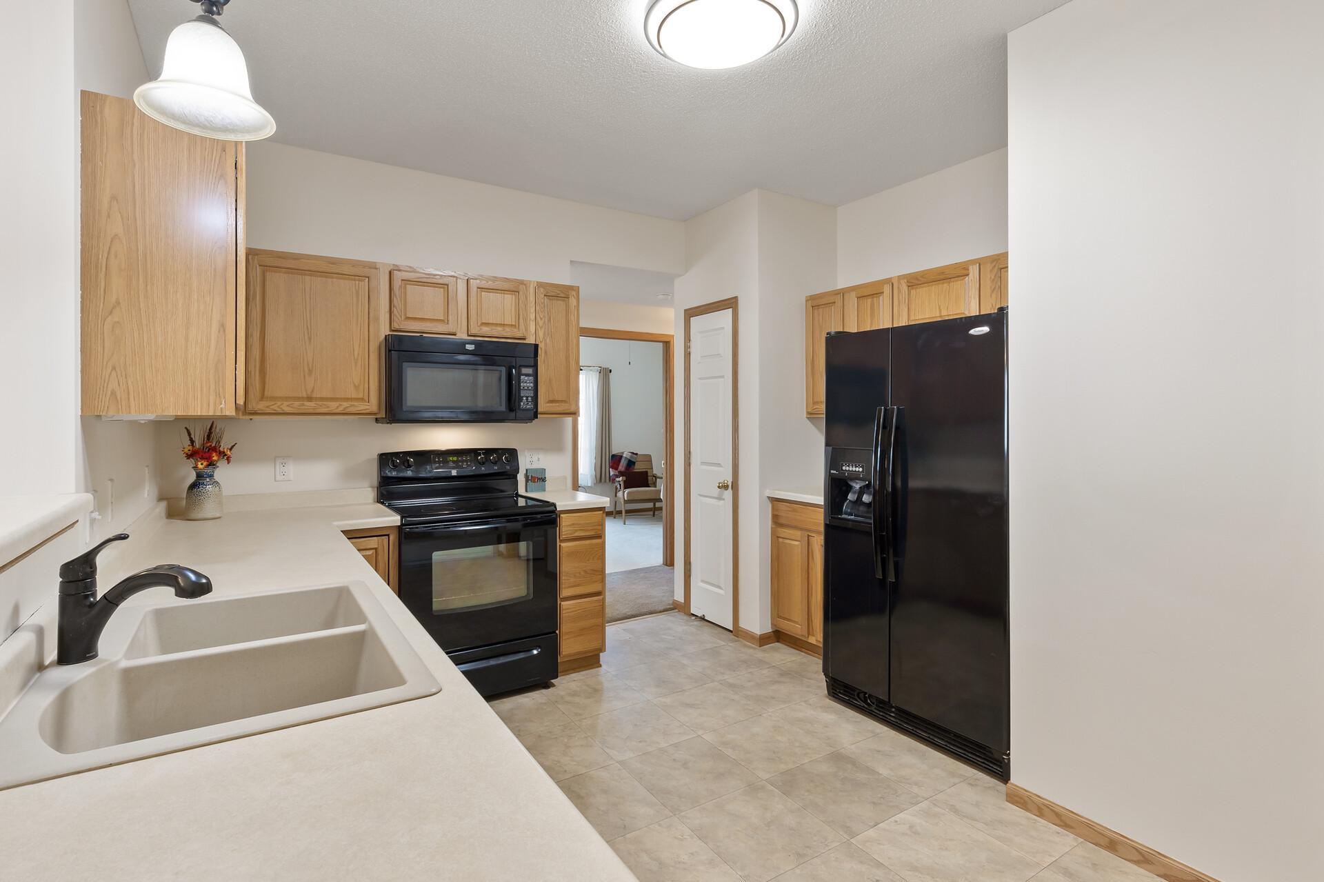 15723 France Way Unit: 1311