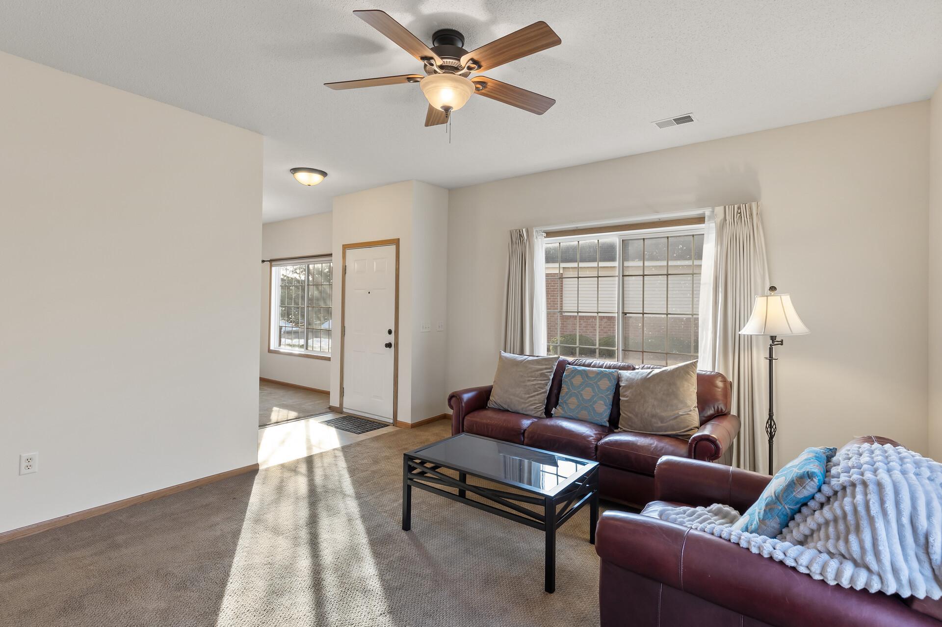 15723 France Way Unit: 1311